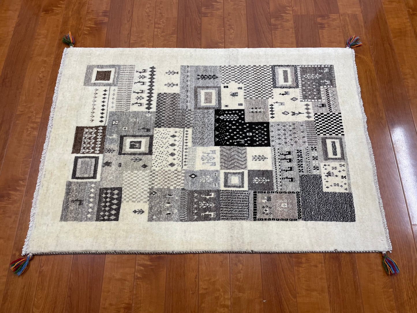 【オンライン限定】カシュクリギャッベ 118cm x 82cm RJ7848
