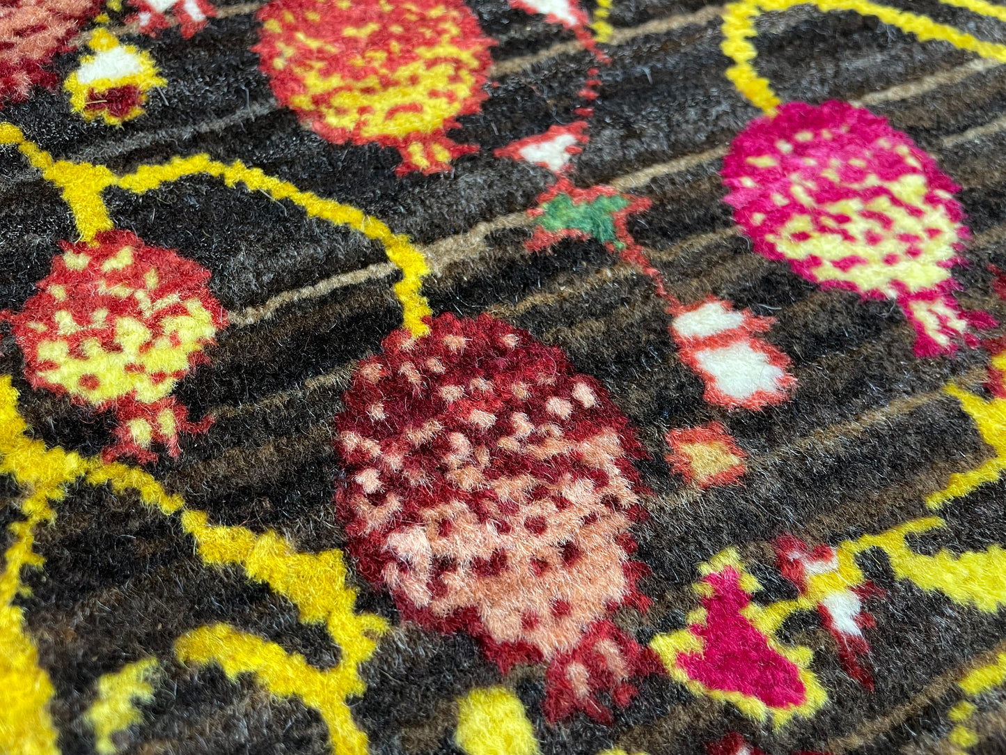 【オンライン限定】カシュクリギャッベ 130cm x 80cm RJ13673