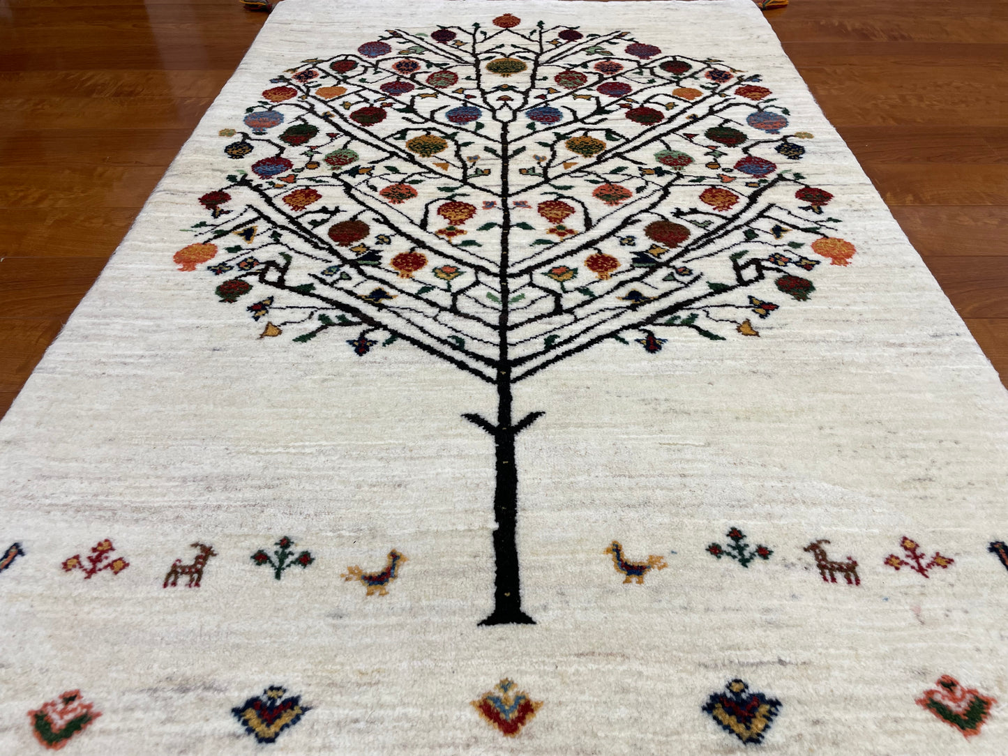 【オンライン限定】カシュクリギャッベ 132cm x 83cm RJ13312