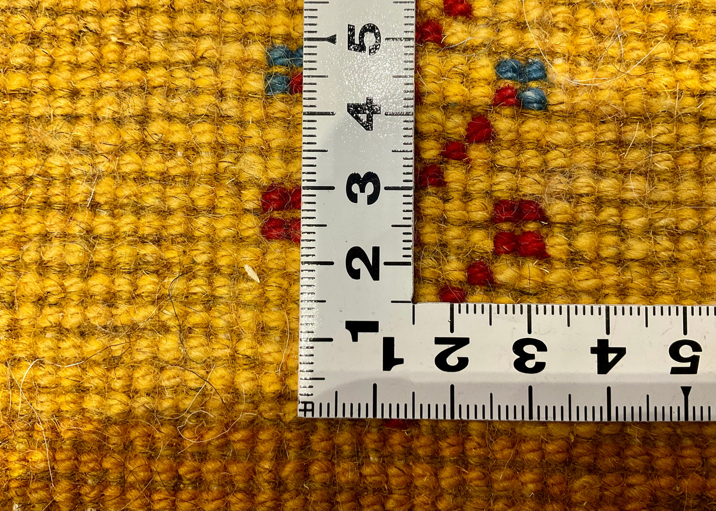 ギャッベ 43cm x 41cm Z732