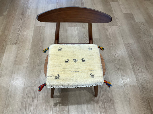 ギャッベ 43cm x 40cm T2142