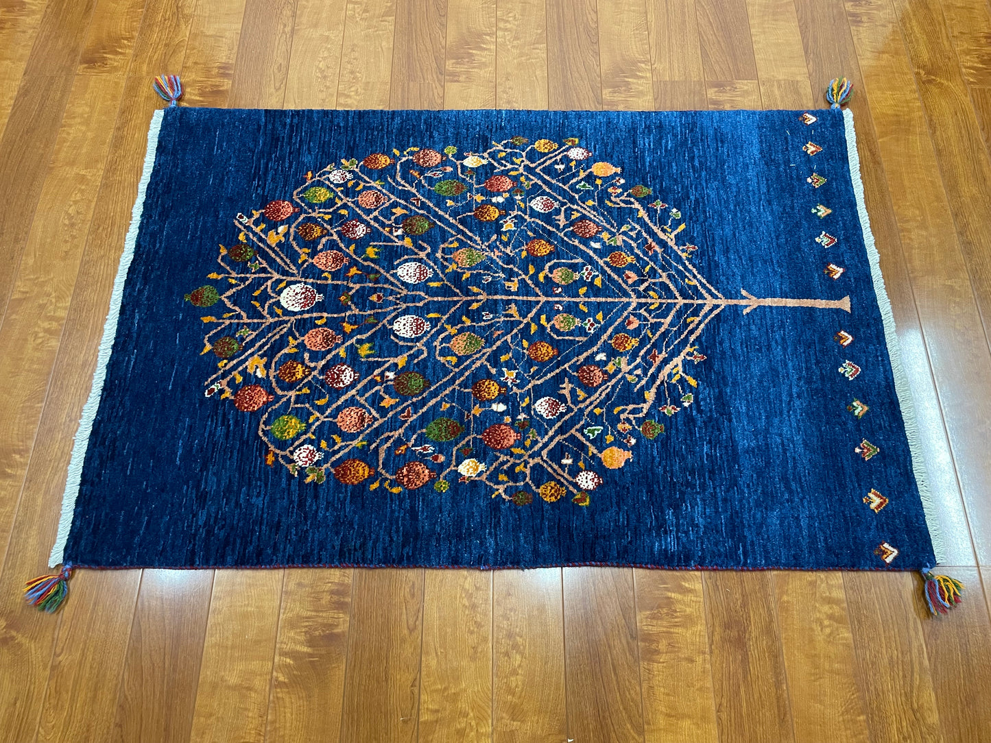 【オンライン限定】カシュクリギャッベ 128cm x 84cm RJ7685