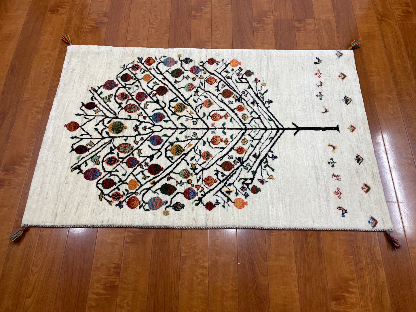 【オンライン限定】カシュクリギャッベ 132cm x 83cm RJ13312