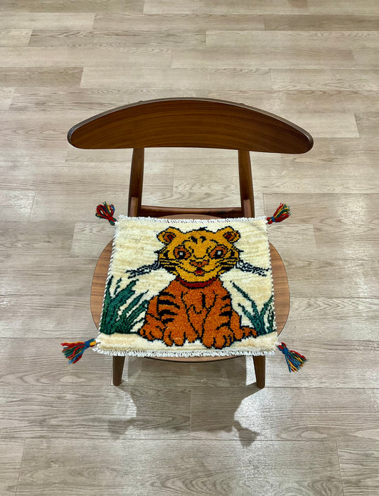 ギャッベ 41cm x 37cm T8709