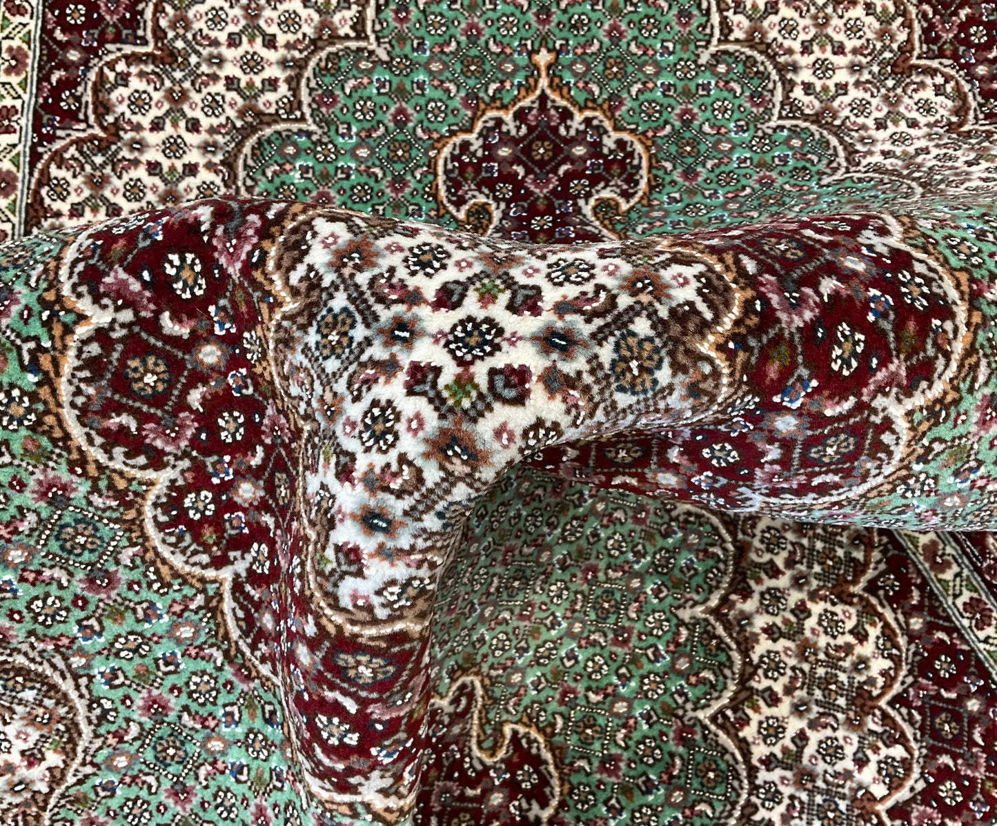 タブリーズ アブドラーヒ工房 130cm x 84cm PS7592