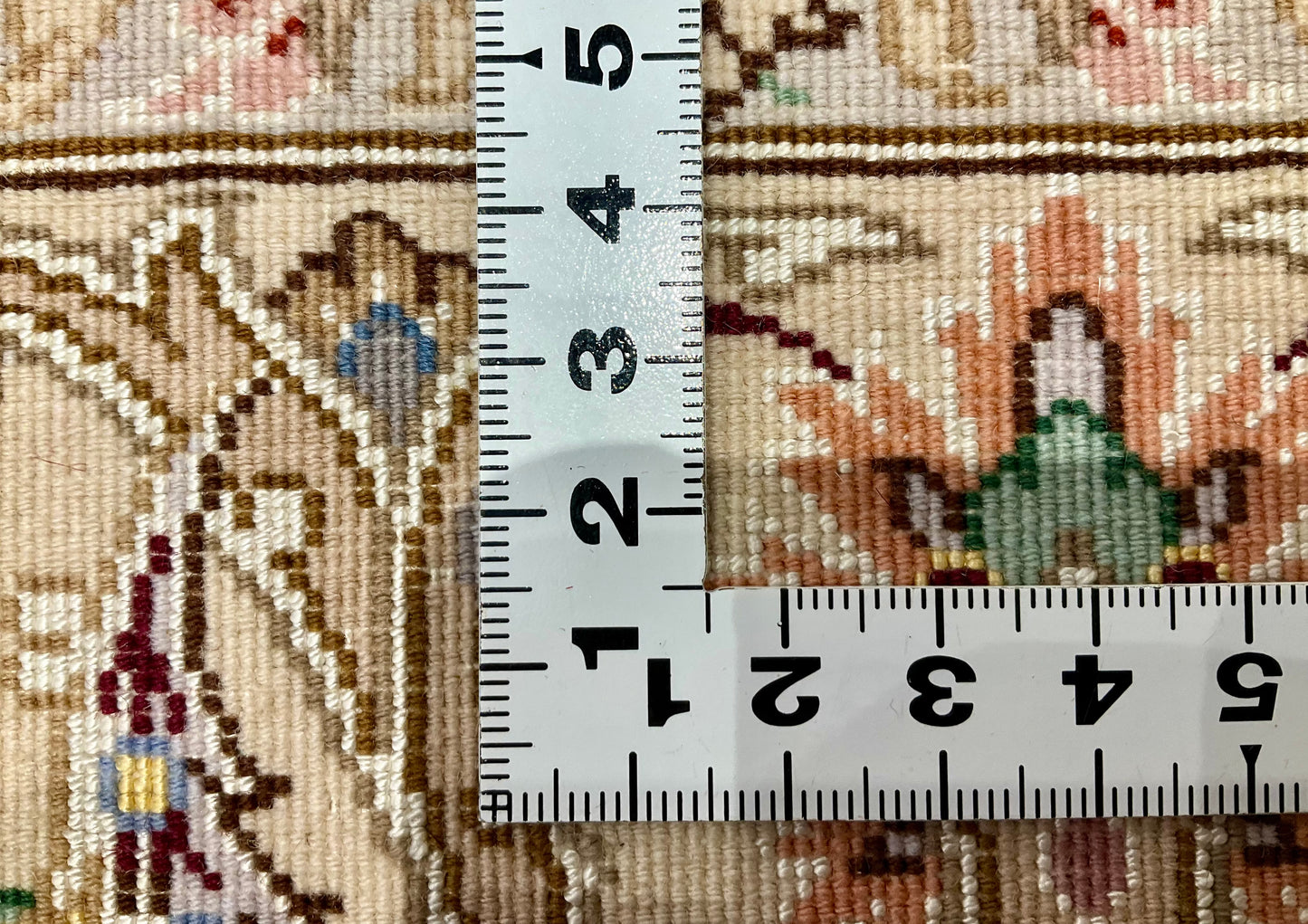 イスファハン ラメーシ工房 130cm x 83cm A22617