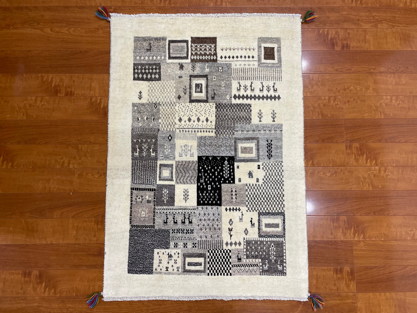 【オンライン限定】カシュクリギャッベ 118cm x 82cm RJ7848
