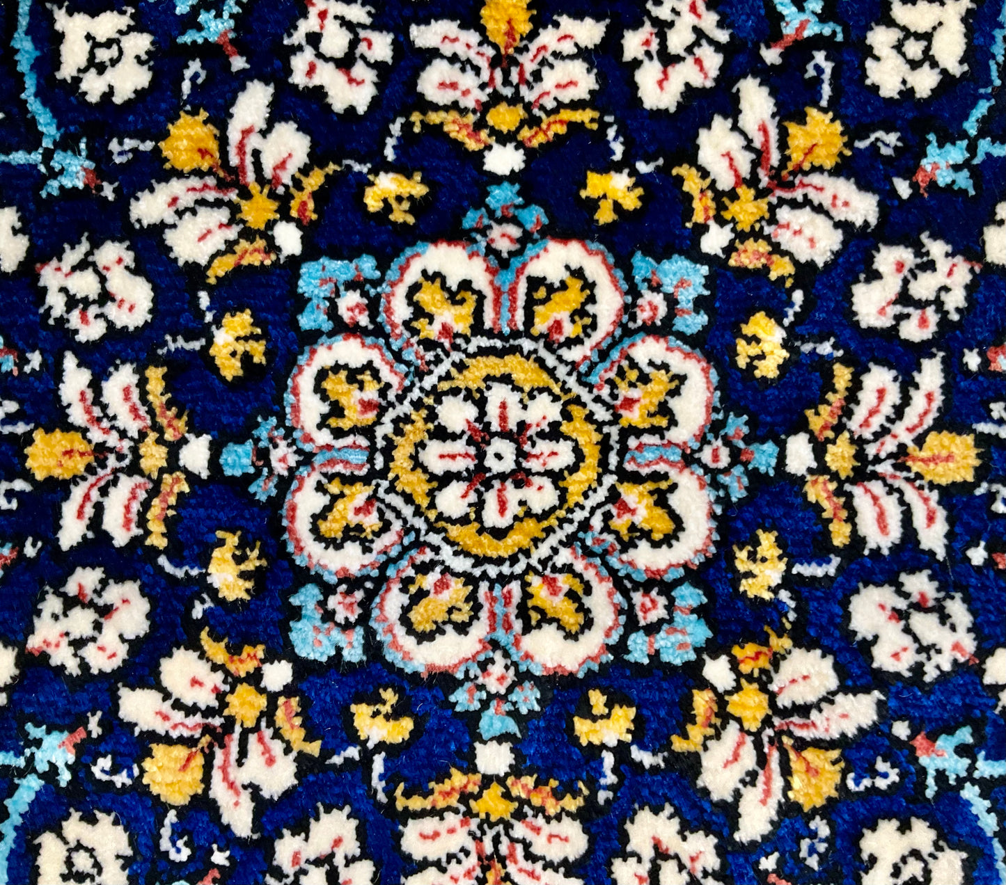 ペルシャンシルク 120cm x 80cm PS10682