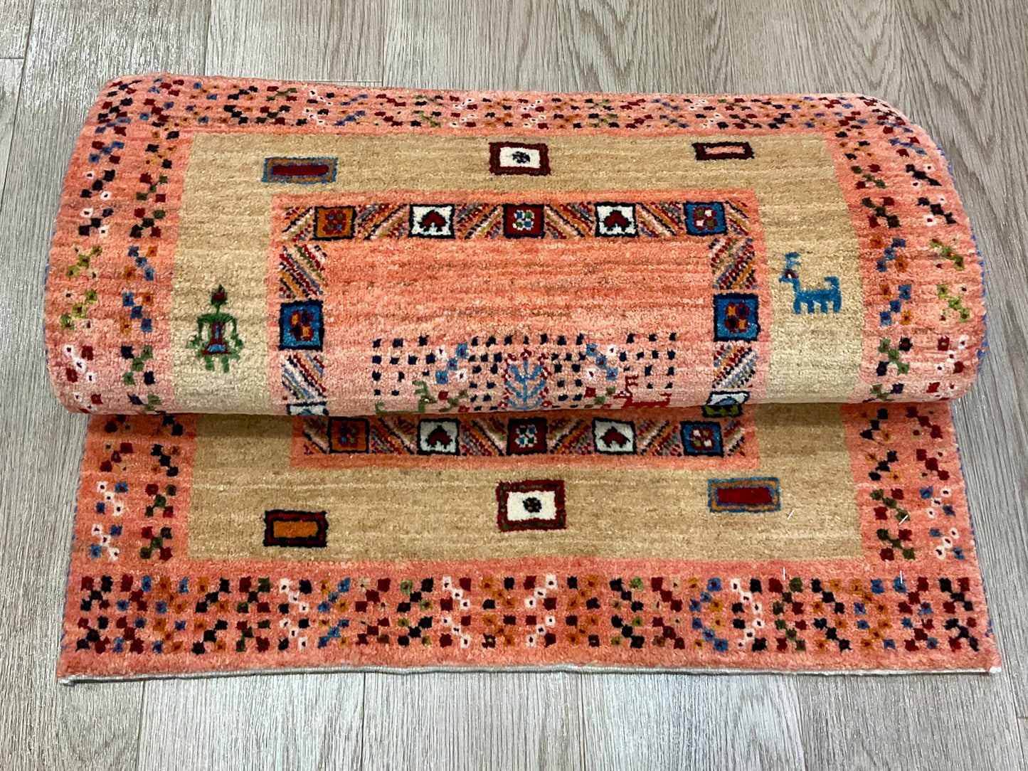 カシュクリ 100cm x 66cm RJ11028