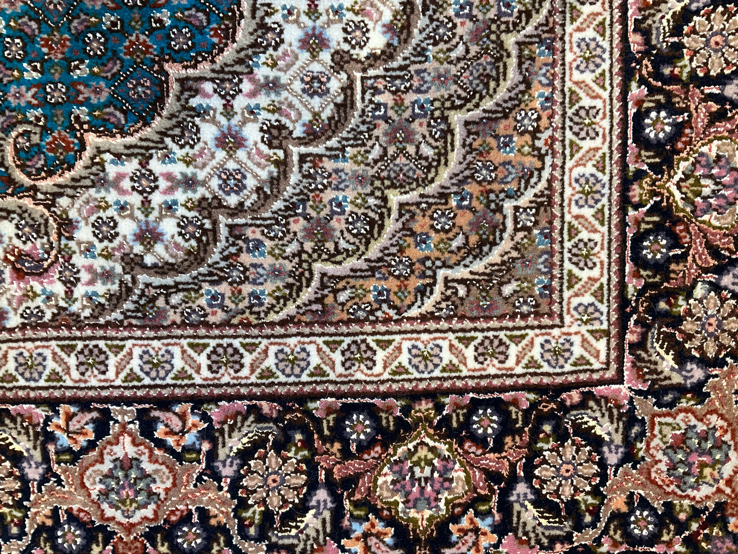 タブリーズ 150cm x 107cm PS8034