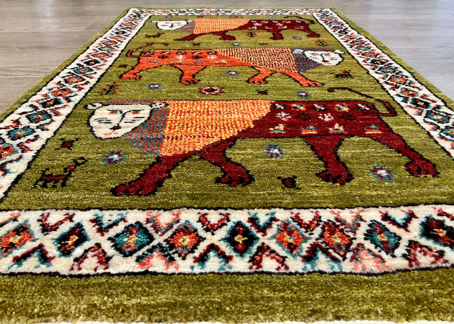 カシュクリギャッベ 93cm x 56cm RJ16086