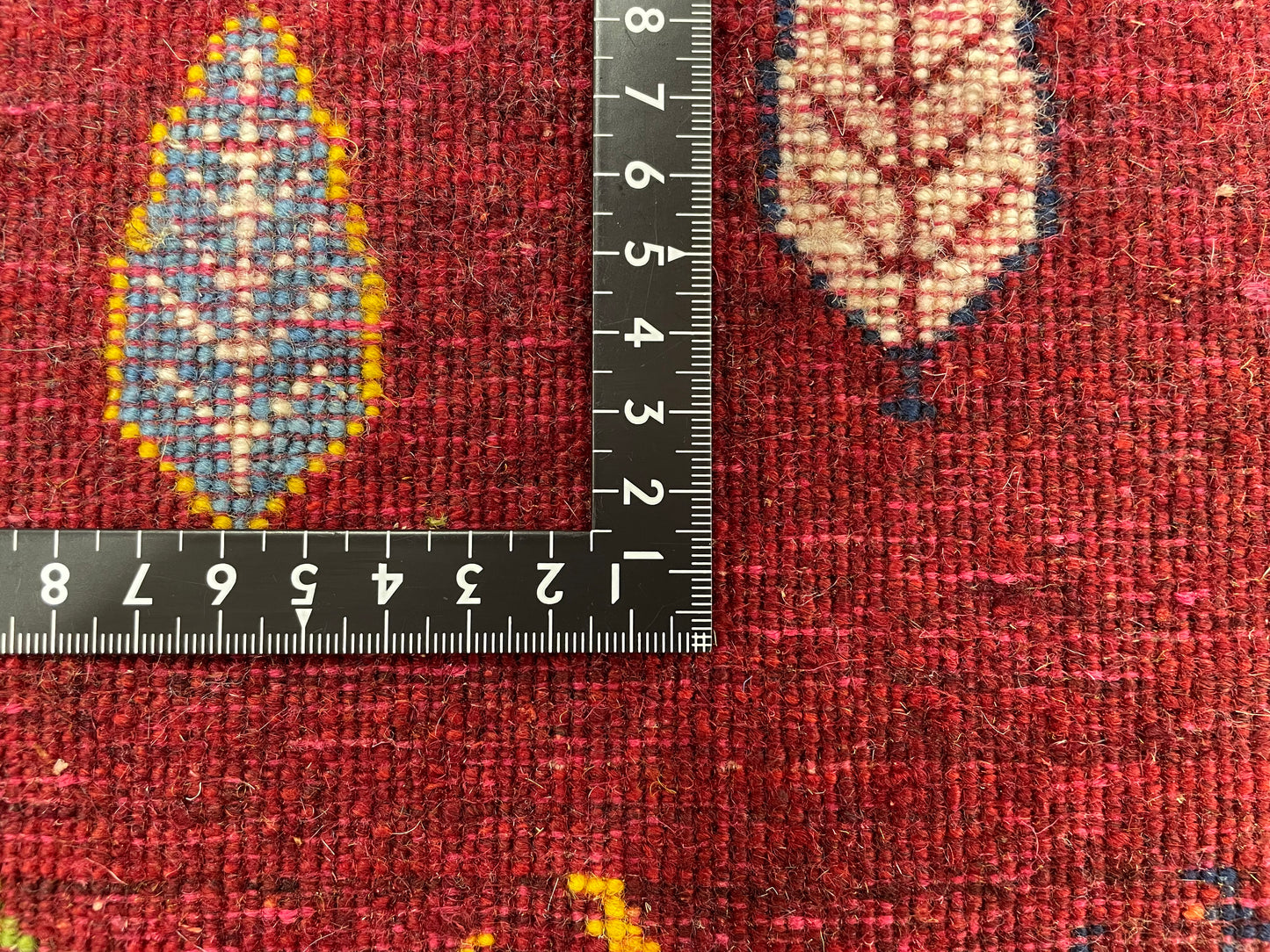 【オンライン限定】カシュクリギャッベ 135cm x 84cm RJ13345
