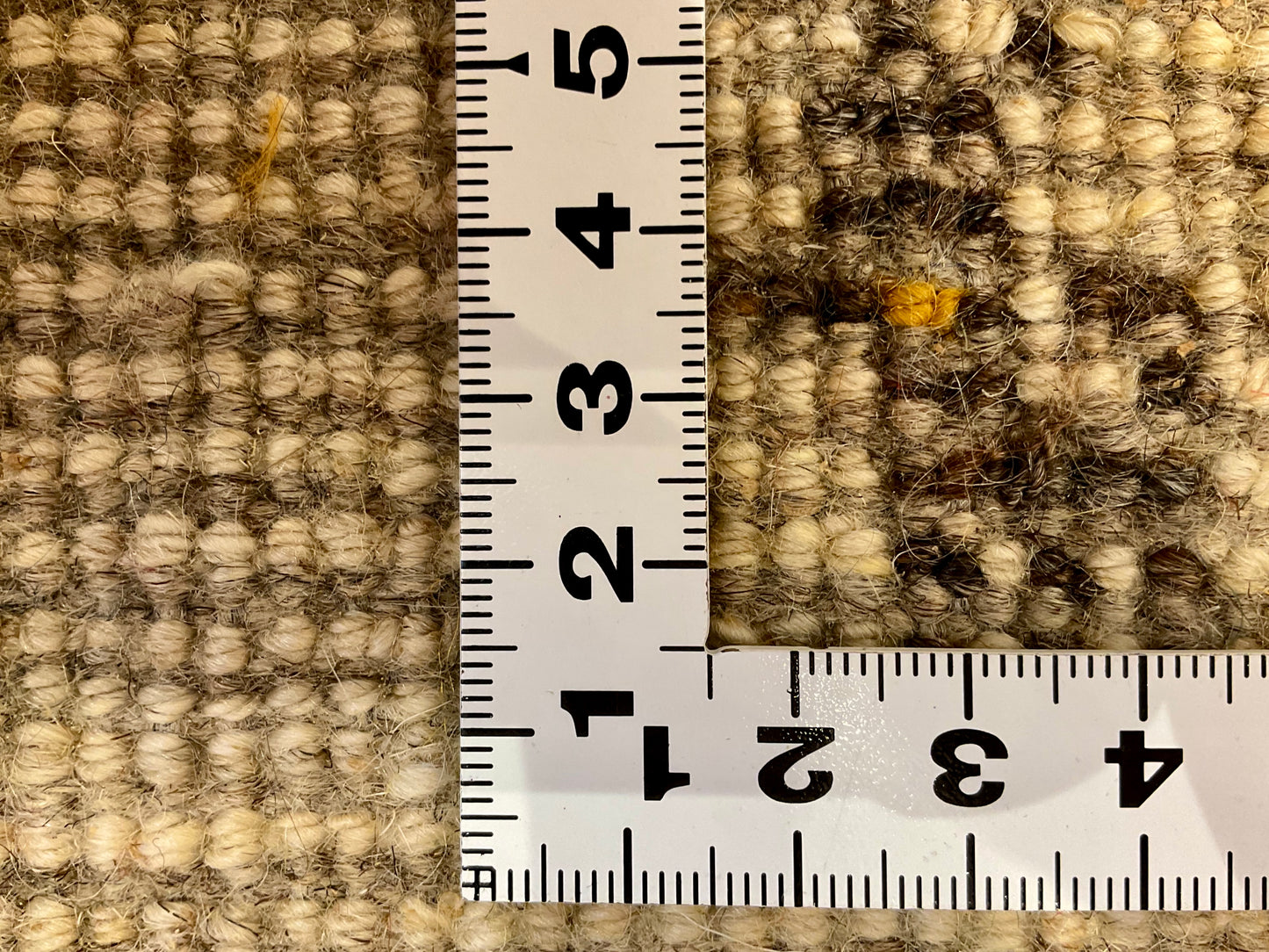 ギャッベ 40cm x 39cm T2019