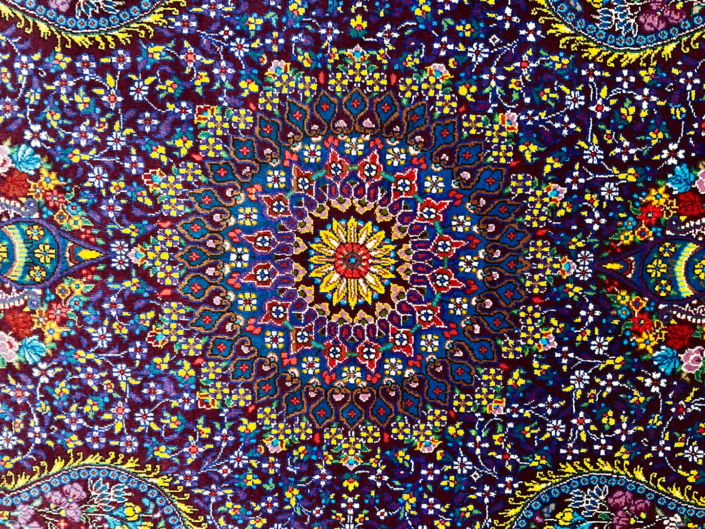 クム サフィザーデ工房 122m x 77cm PS647