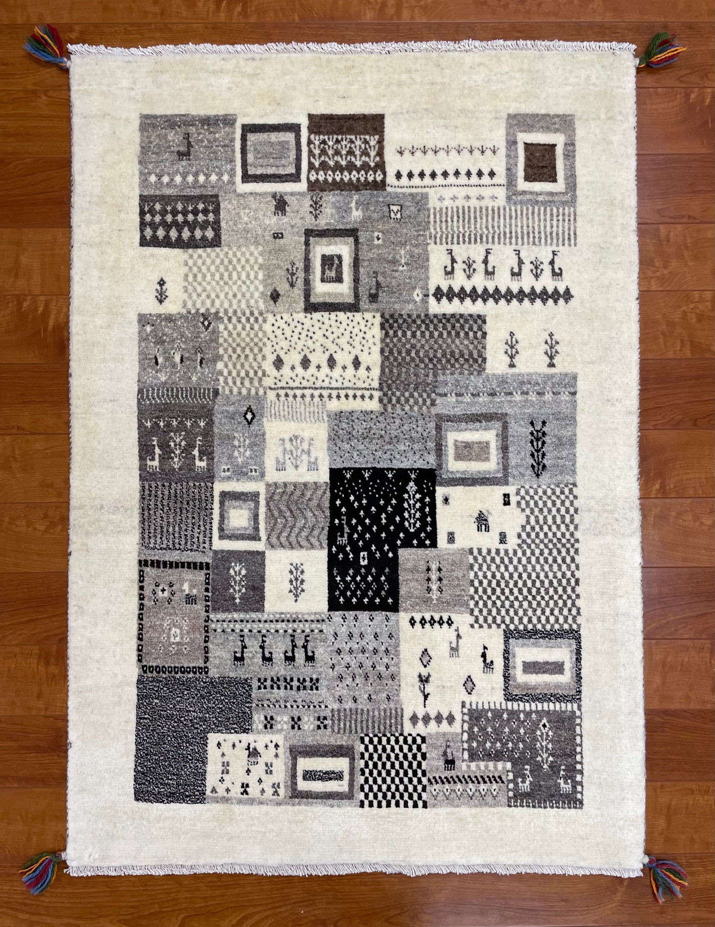 【オンライン限定】カシュクリギャッベ 118cm x 82cm RJ7848