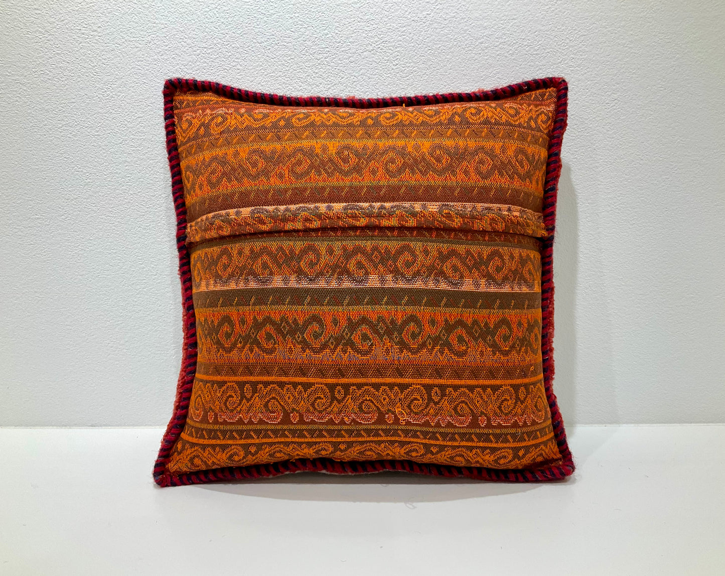 ギャッベクッション 38cm x 38cm AJ14613