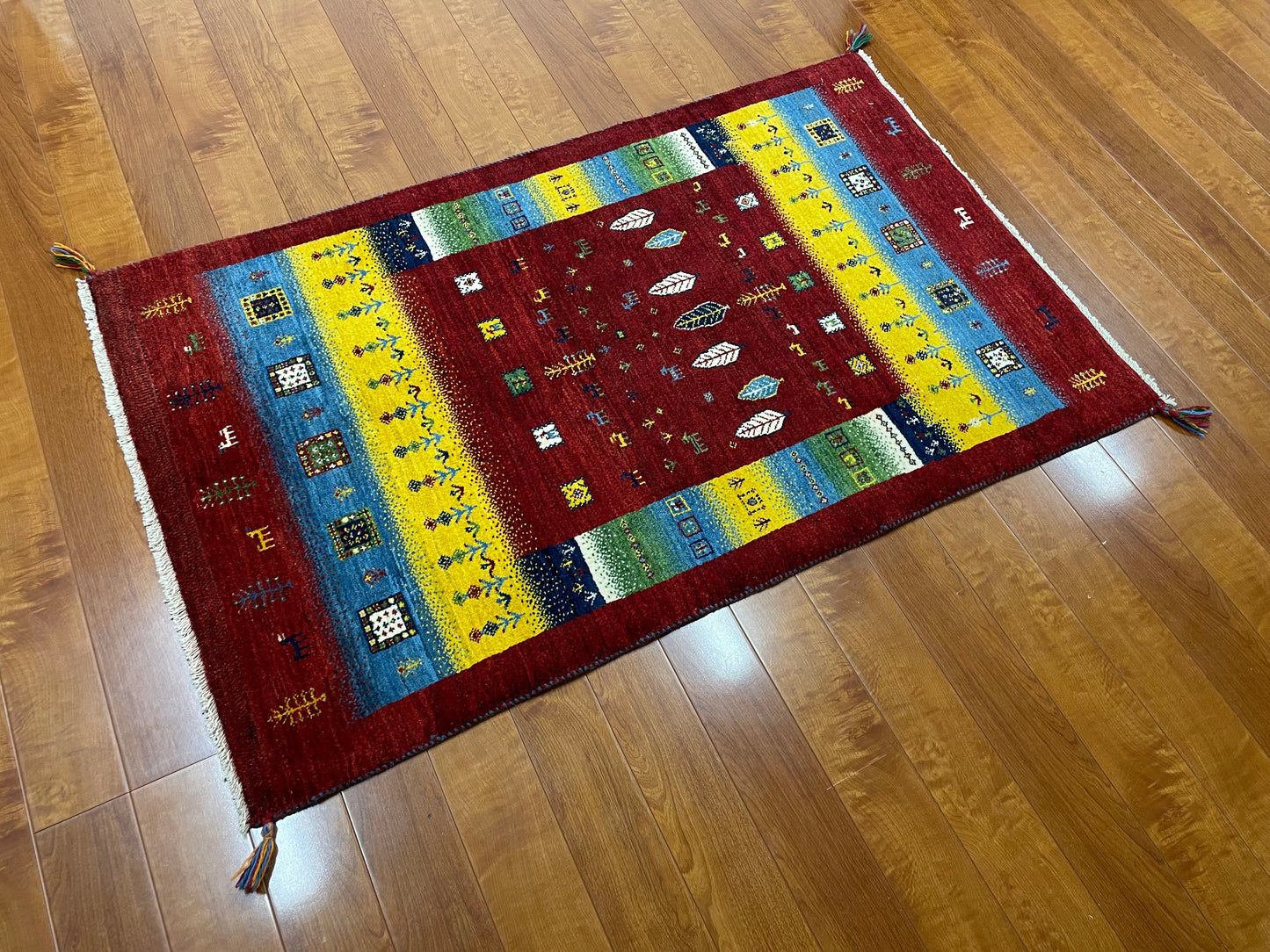 【オンライン限定】カシュクリギャッベ 135cm x 84cm RJ13345