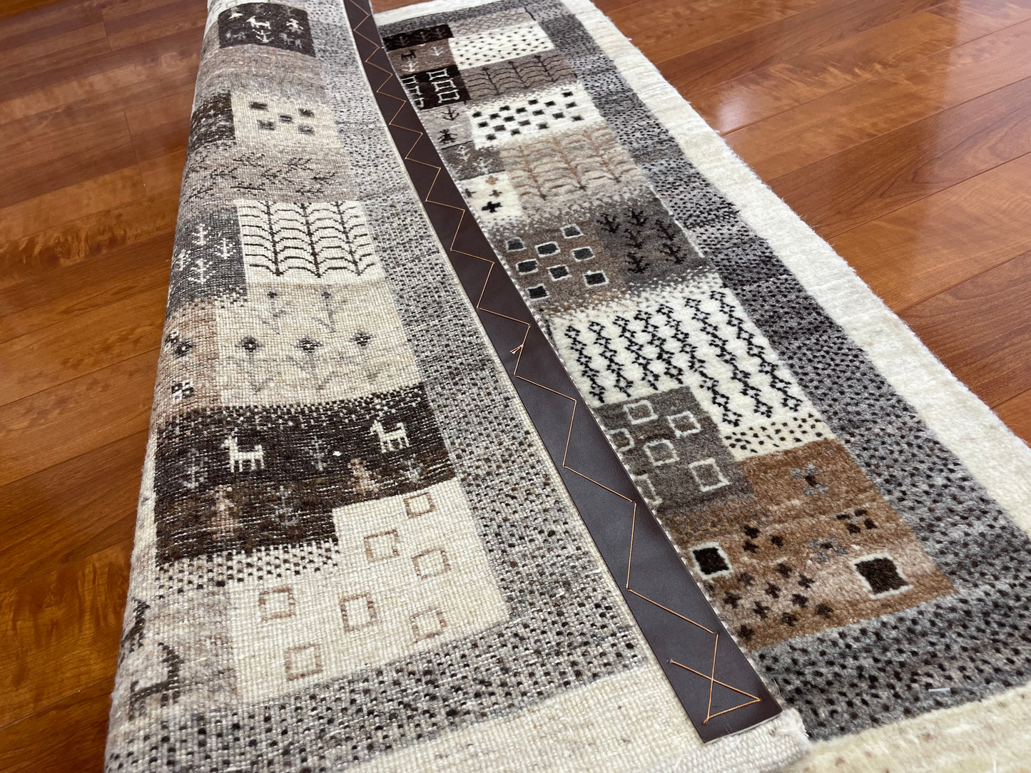 【オンライン限定】カシュクリギャッベ 123cm x 82cm BT13431