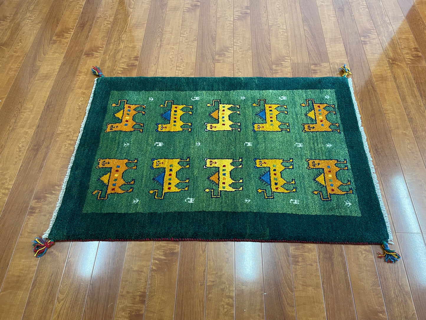 【オンライン限定】ギャッベ 128cm x 86cm RJ3526