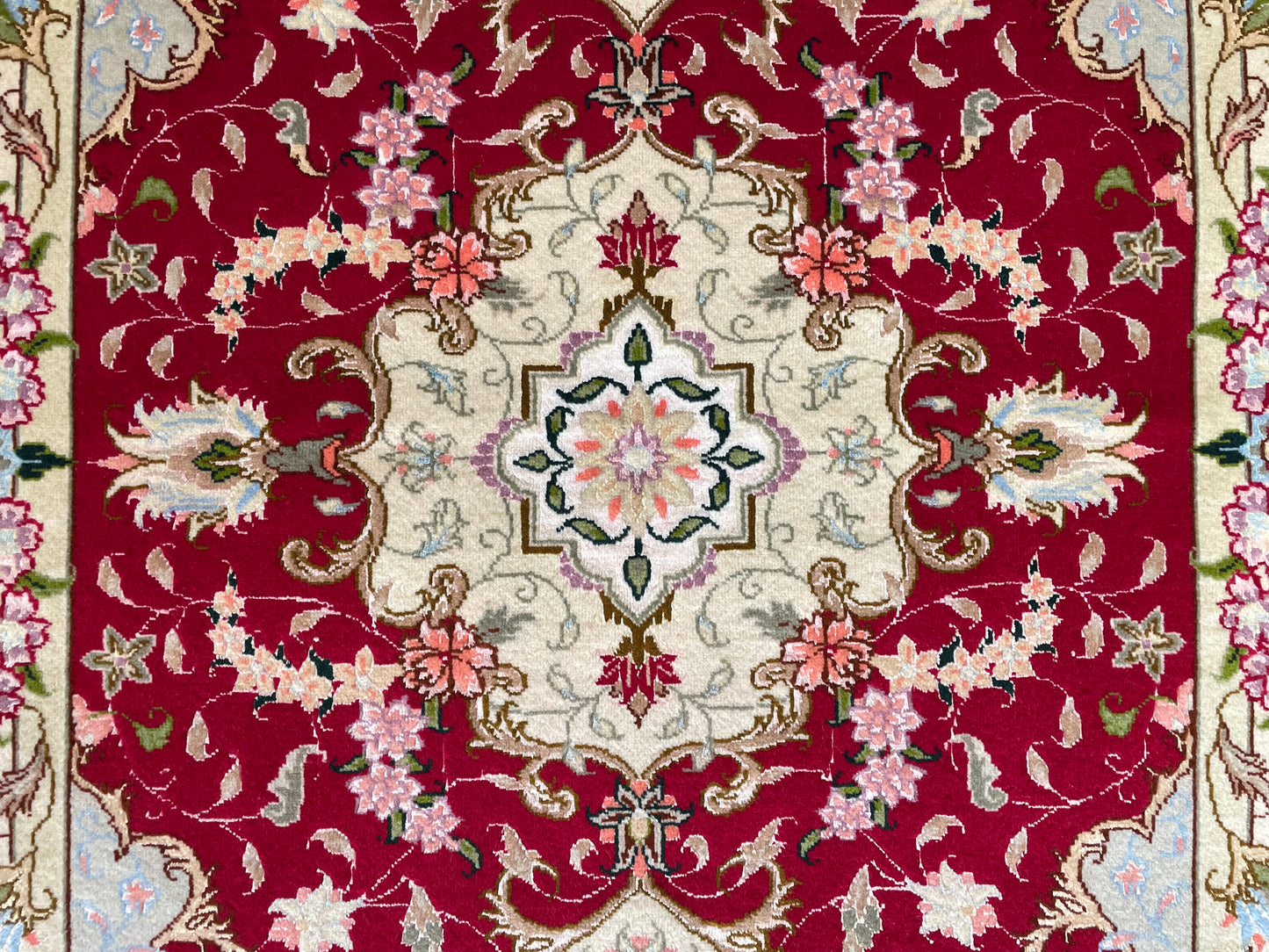 【オンライン限定】タブリーズ 120cm x 76cm NT8136