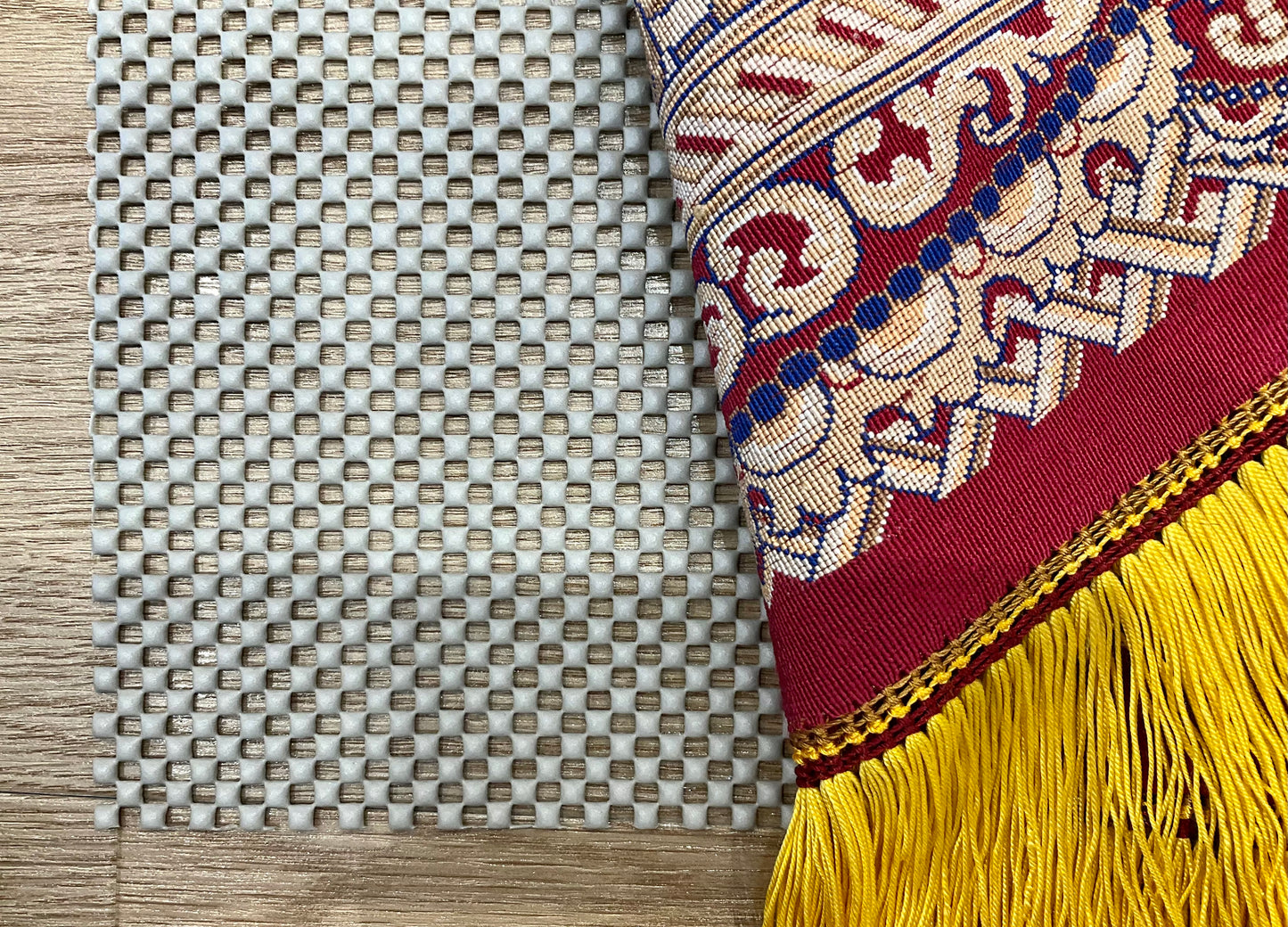 クム ダーヴディ工房 125cm x 80cm PS8524