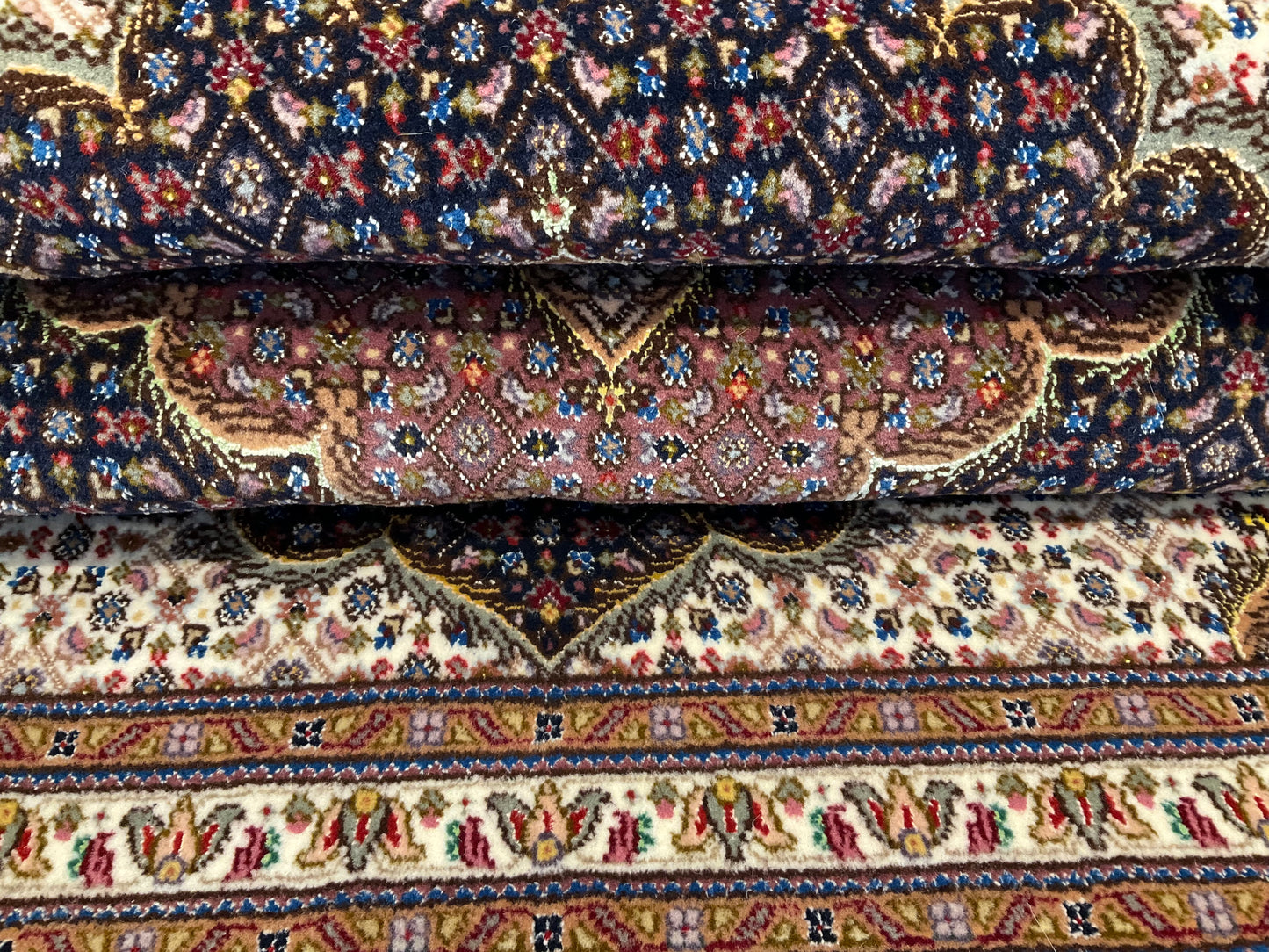 タブリーズ 248cm x 205cm PS7384