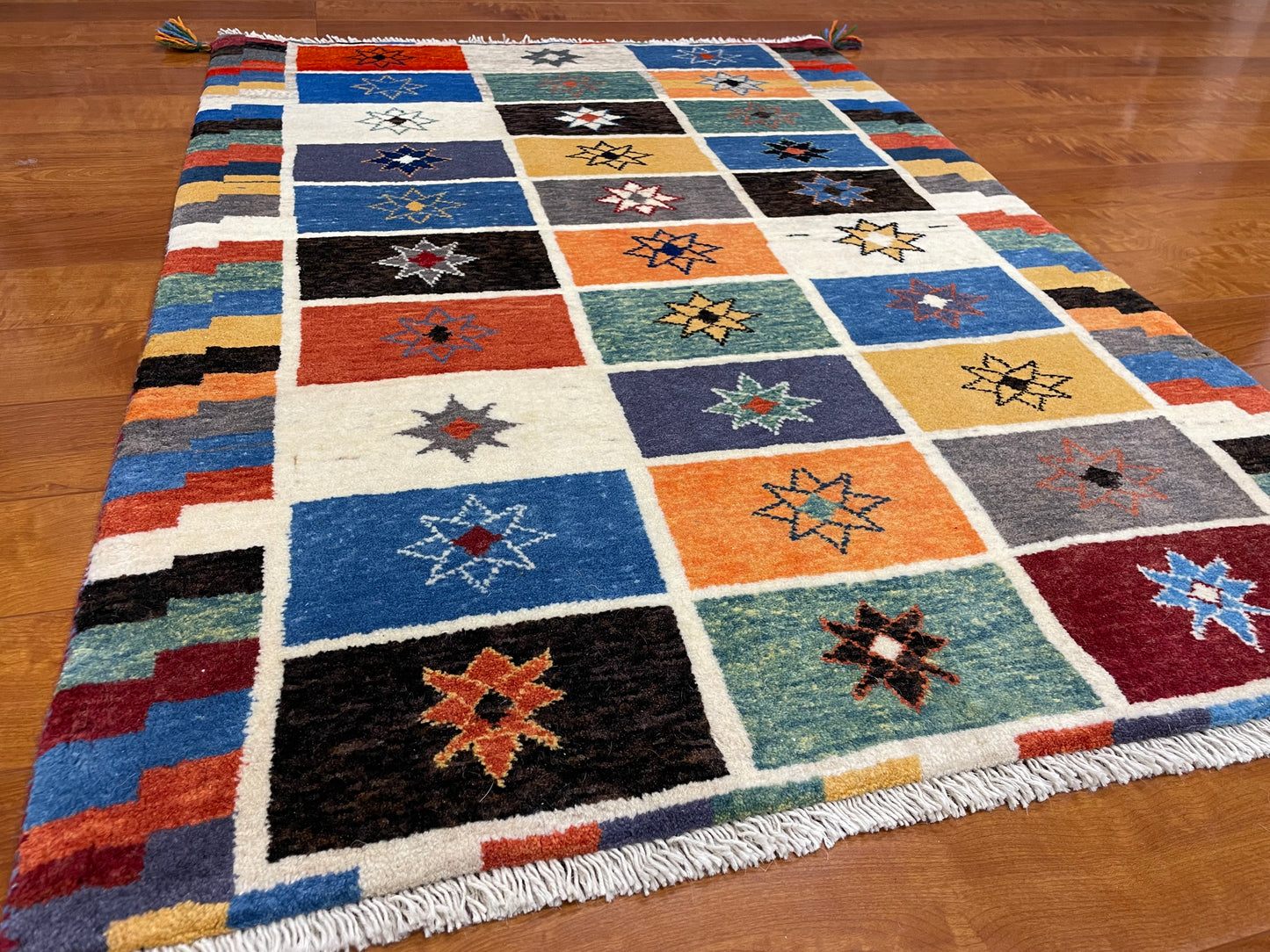 【オンライン限定】カシュクリギャッベ 117cm x 84cm RJ12423