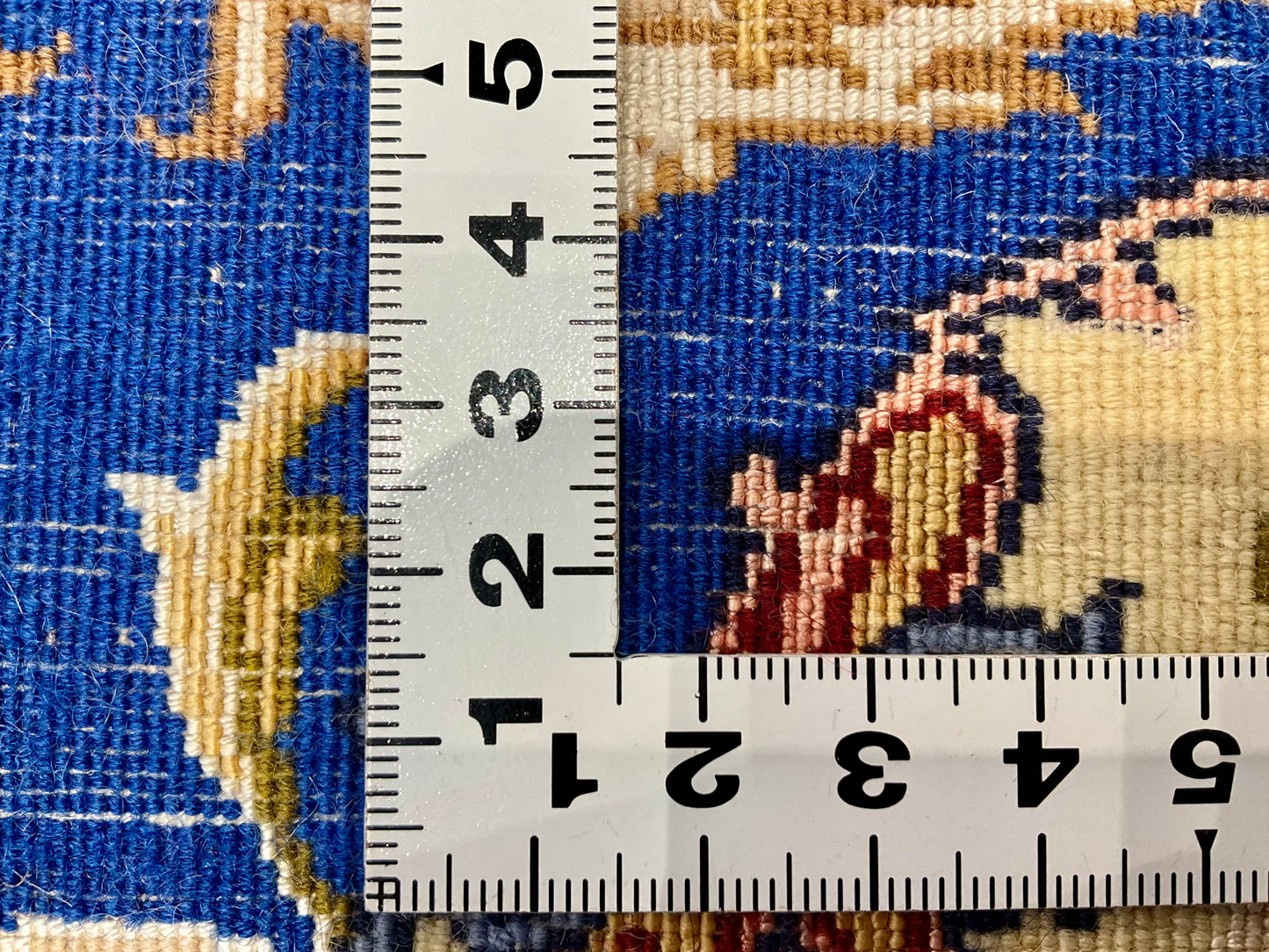 イスファハン アッブディニア工房 130cm x 84cm A22620