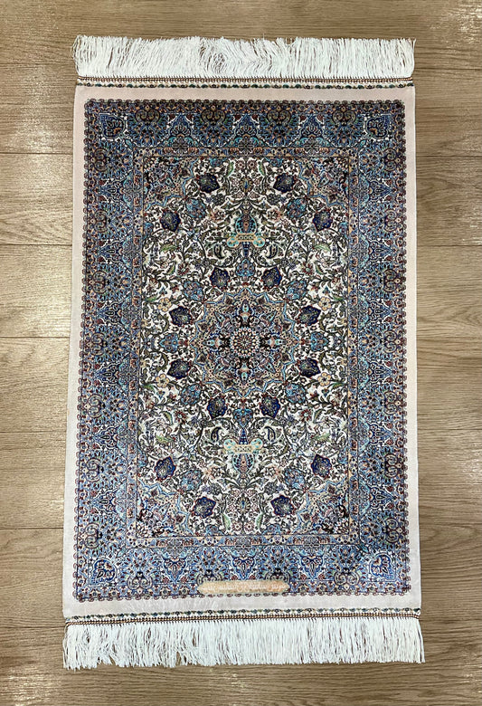 ペルシャンシルク 90cm x 60cm PS10846