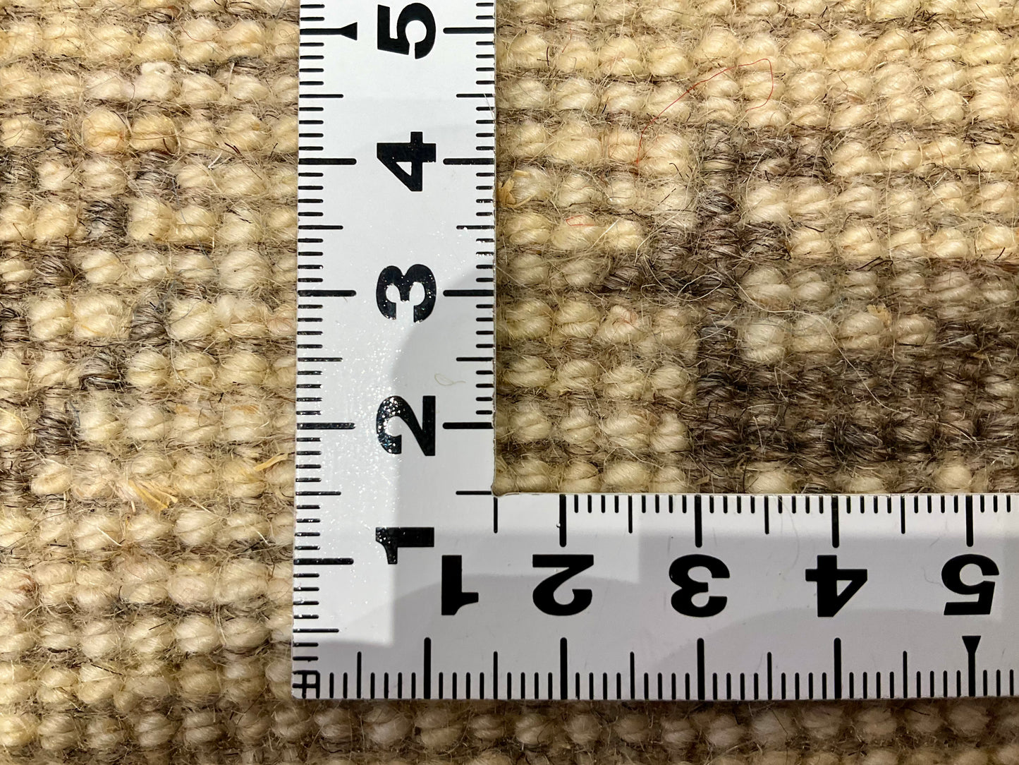 ギャッベ 43cm x 40cm T2142