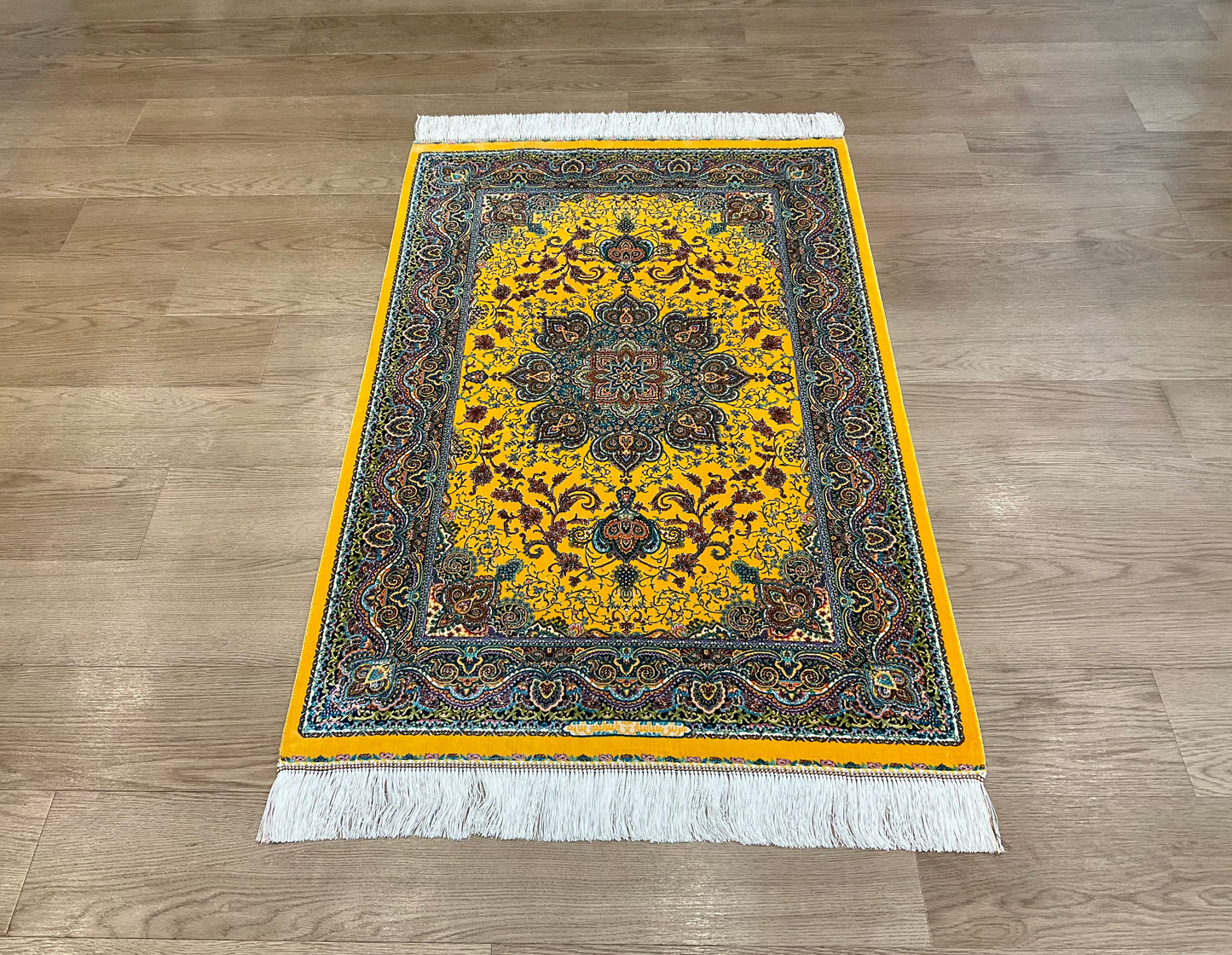 ペルシャンシルク 120cm x 80cm PS10689