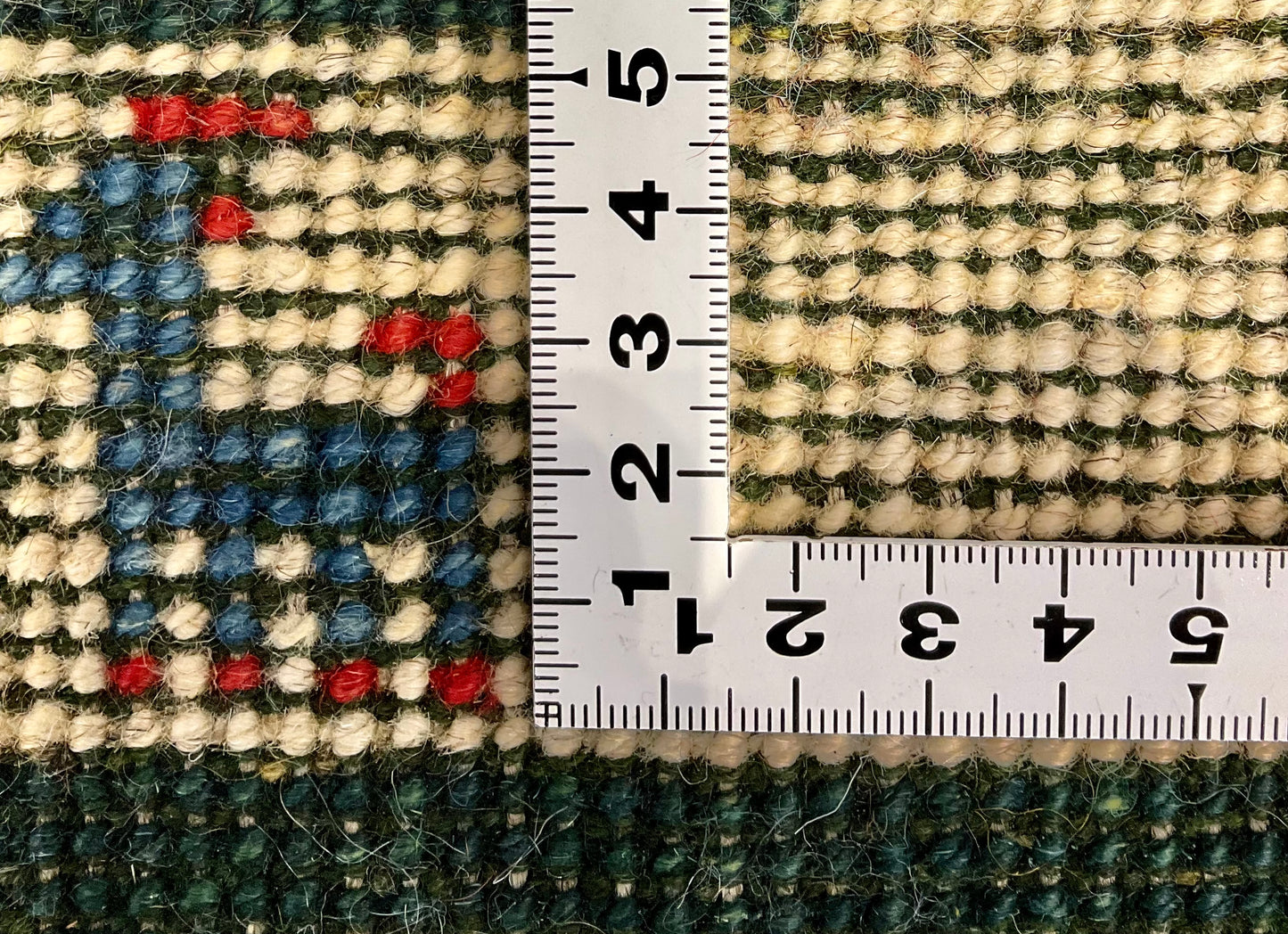 ギャッベ 40cm x 38cm AJ27788