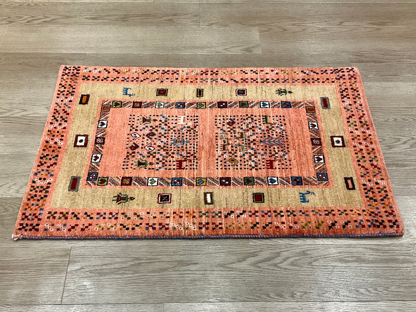 カシュクリ 100cm x 66cm RJ11028
