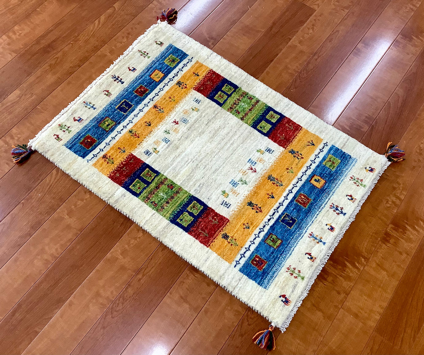 【オンライン限定】カシュクリ 92cm x 63cm RJ6610