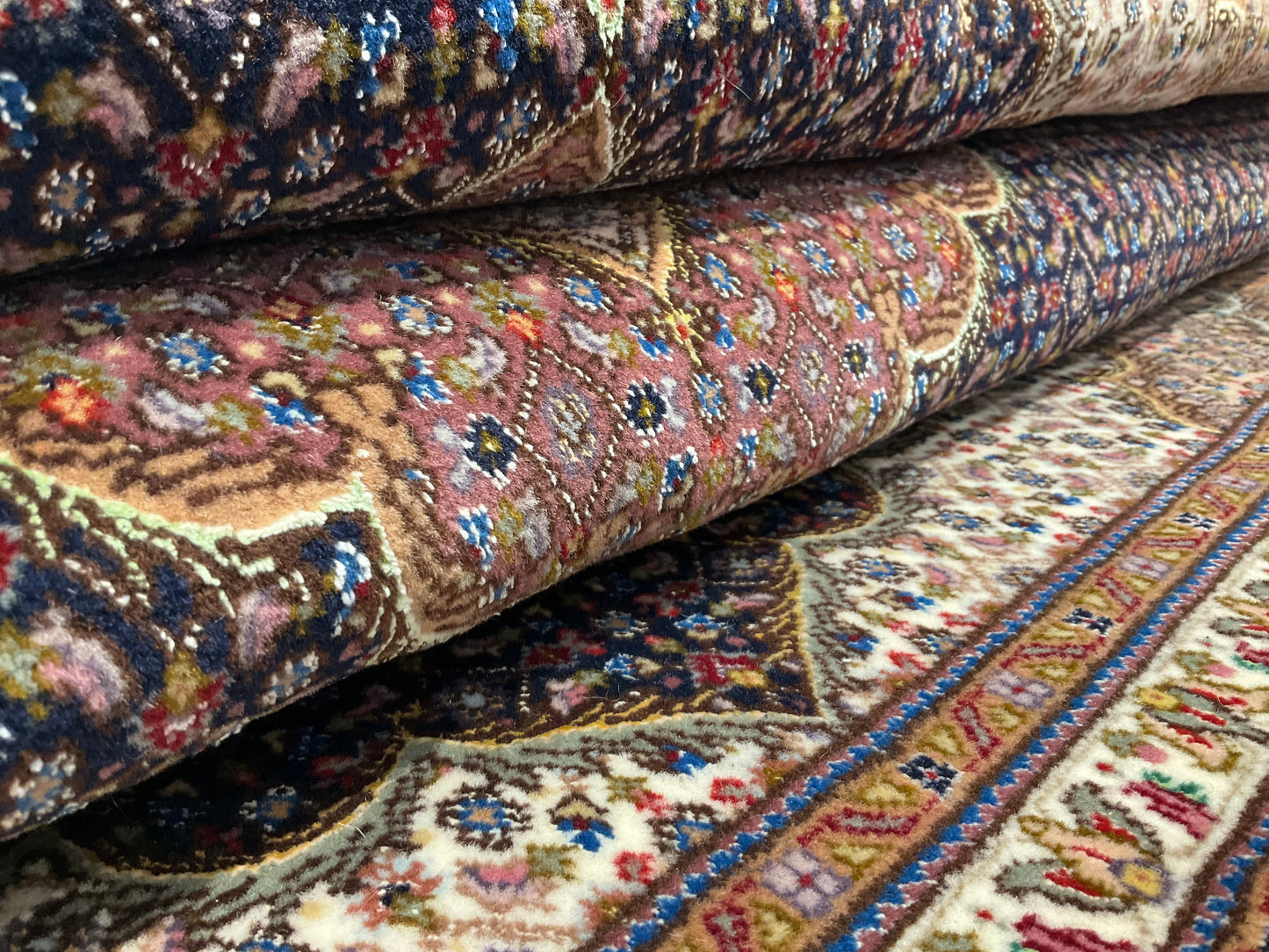 タブリーズ 248cm x 205cm PS7384