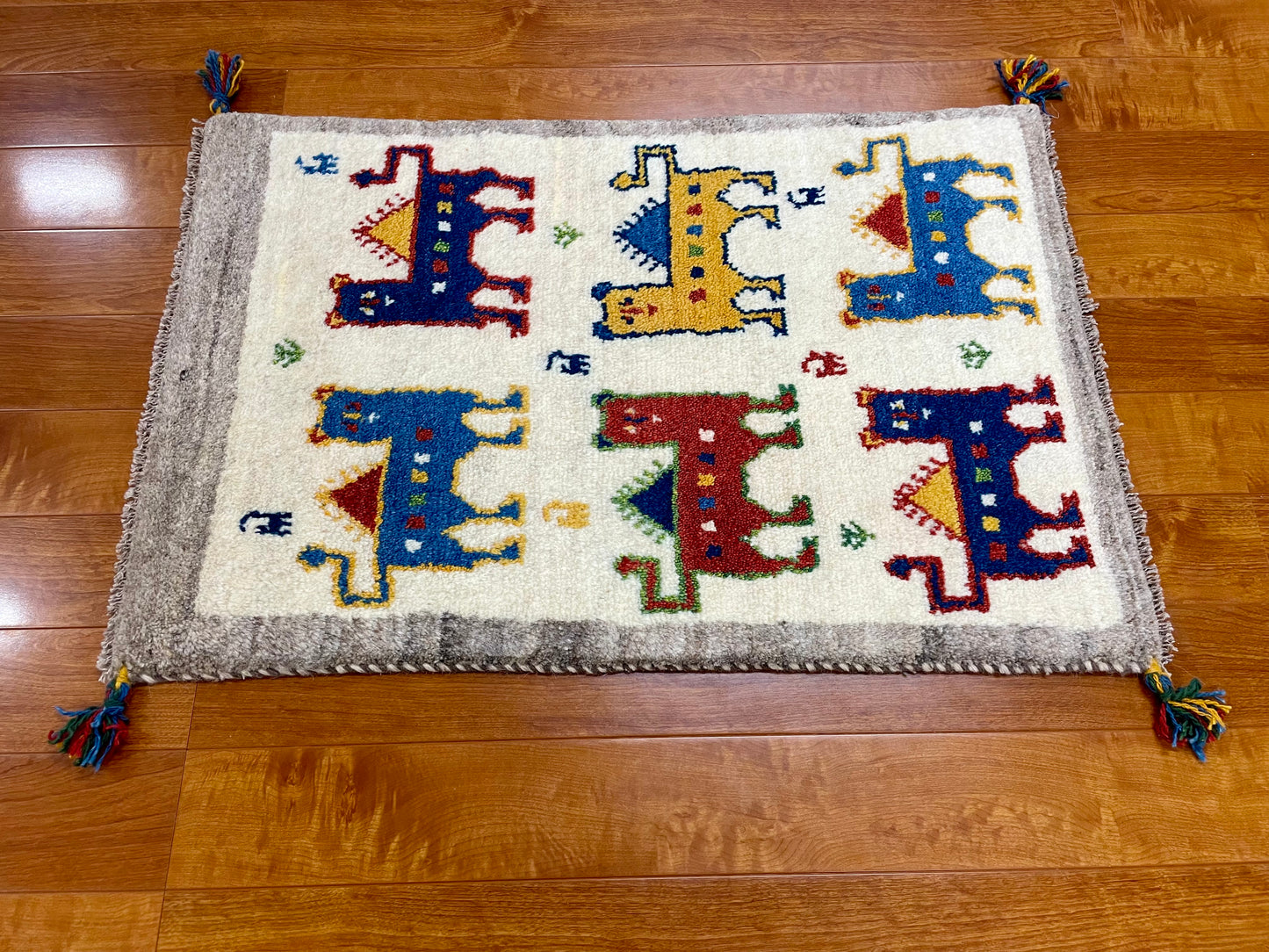 【オンライン限定】ギャッベ 88cm x 60cm RJ13709