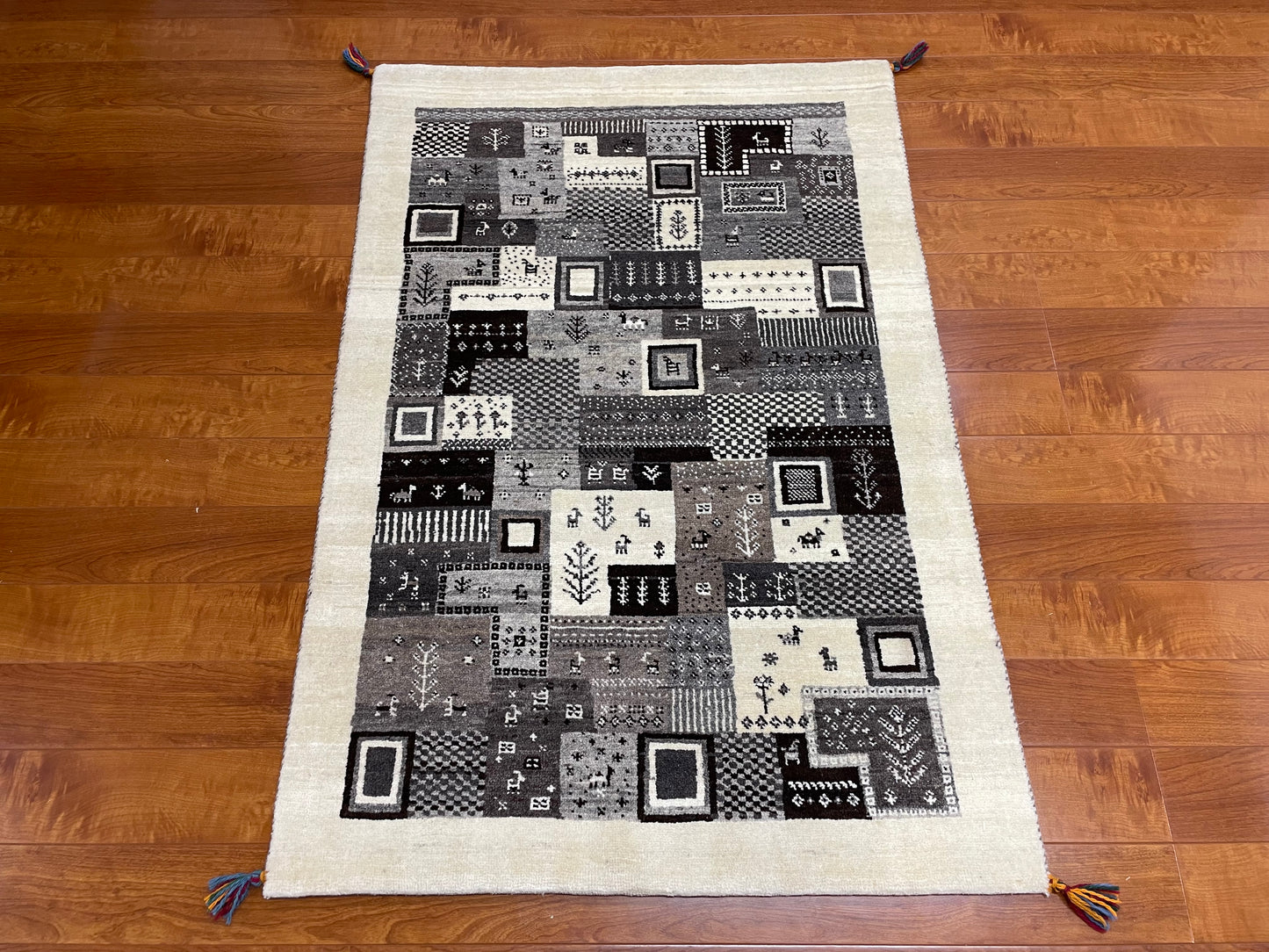【オンライン限定】カシュクリギャッベ 125cm x 85cm RJ12460