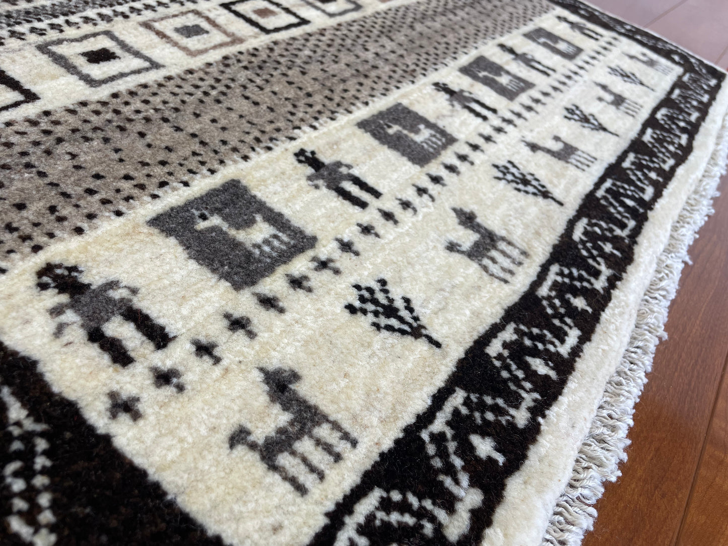 【オンライン限定】ギャッベ 123cm x 78cm RJ8736