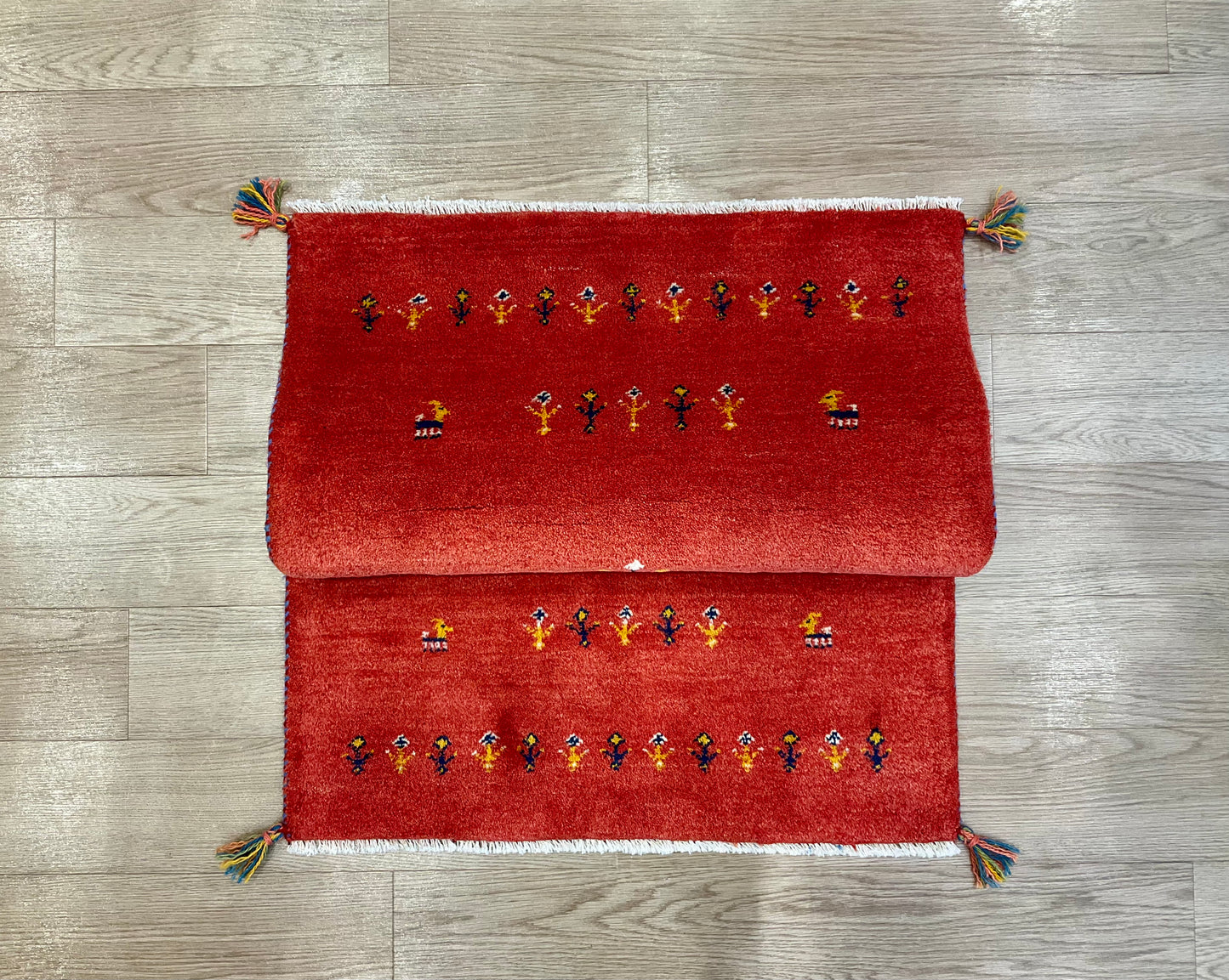 ギャッベ 120cm x 78cm RJ7194