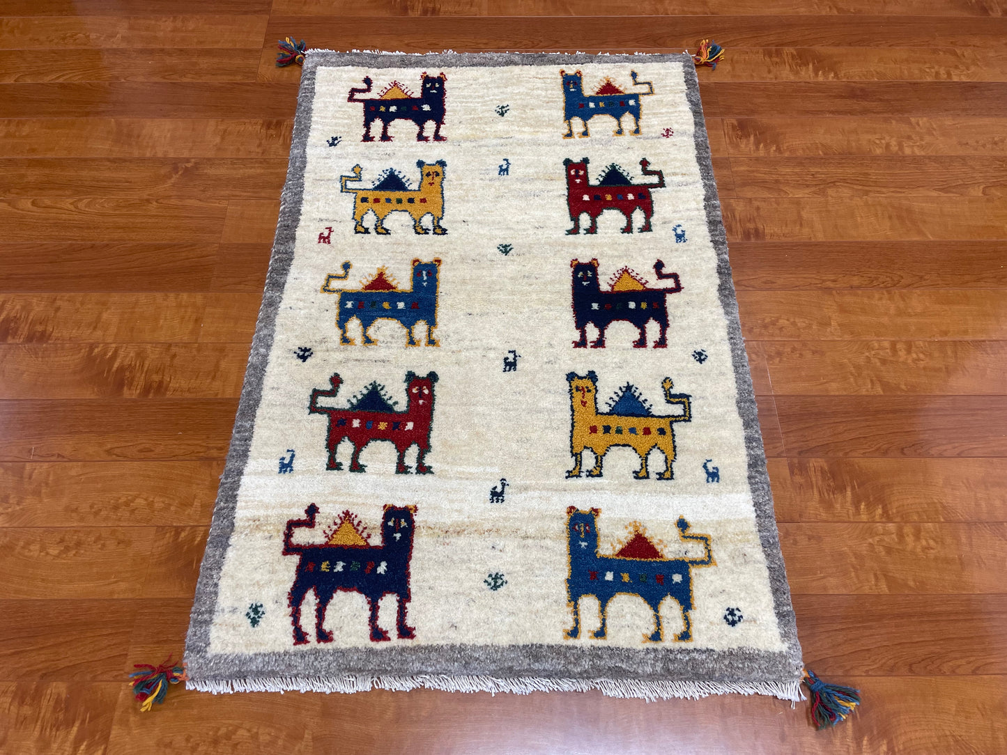 【オンライン限定】ギャッベ 122cm x 83cm RJ12624