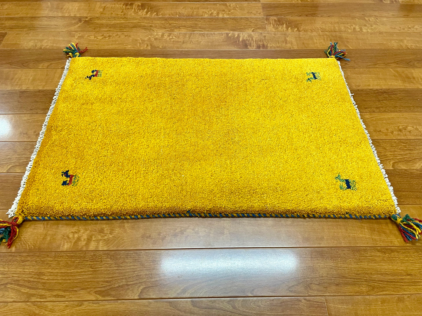【オンライン限定】ギャッベ 88cm x 58cm RJ11977