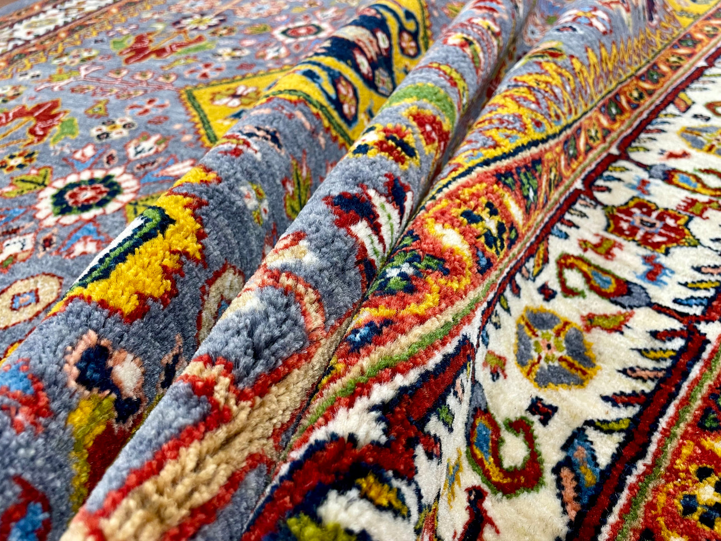 【オンライン限定】カシュクリ 214cm x 153cm RJ12251