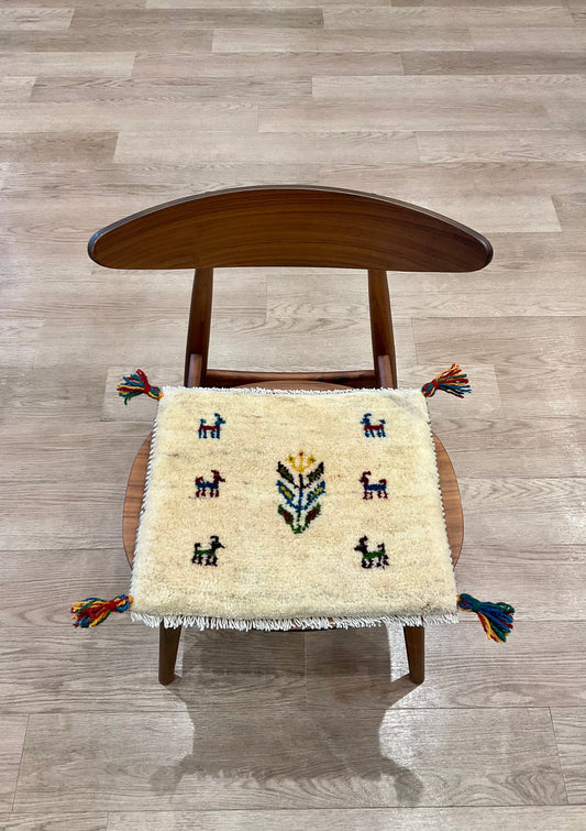 【福岡店】ギャッベ 43cm x 37cm Z3680