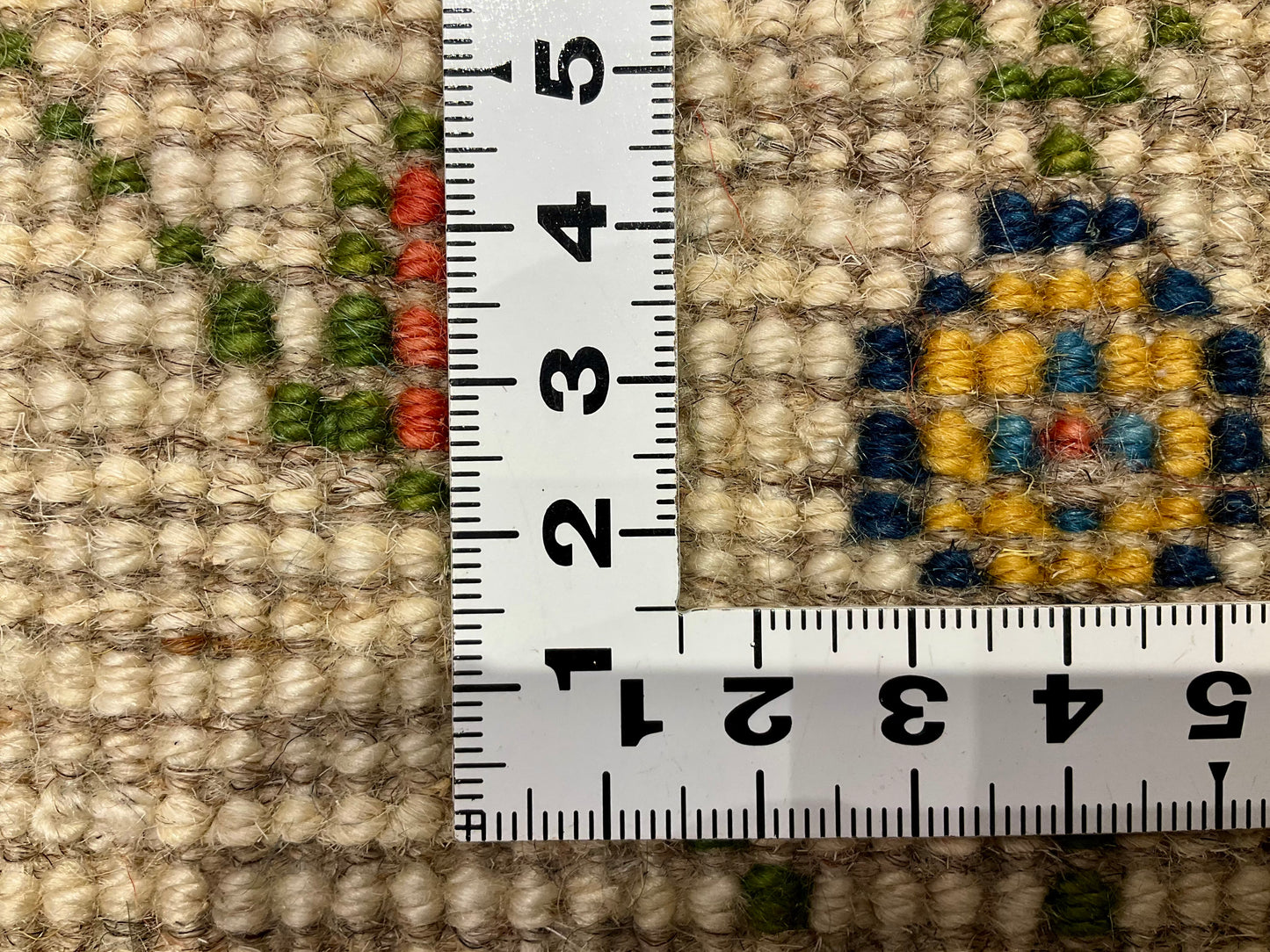 ギャッベ 59cm x 40cm NN16699