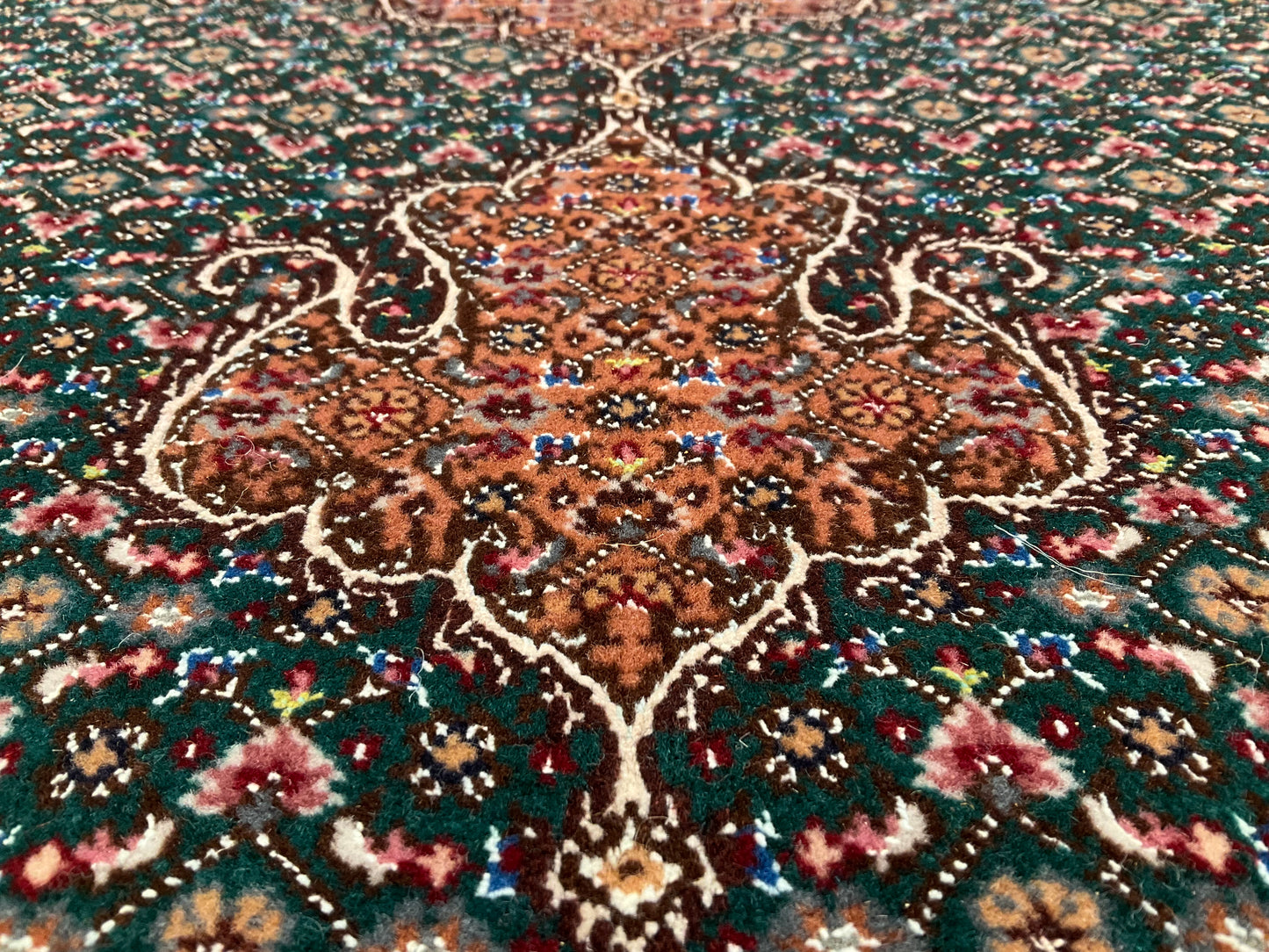 タブリーズ アブドラーヒ工房 200cm x 155cm PS7594