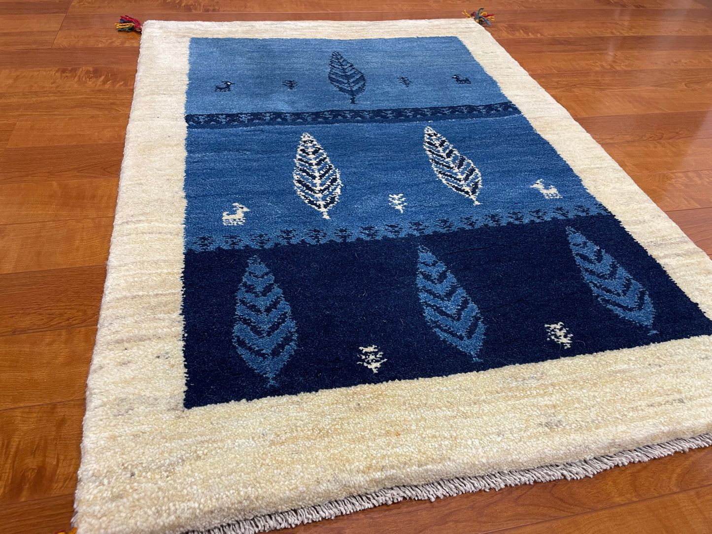【オンライン限定】ギャッベ 117cm x 82cm RJ12805