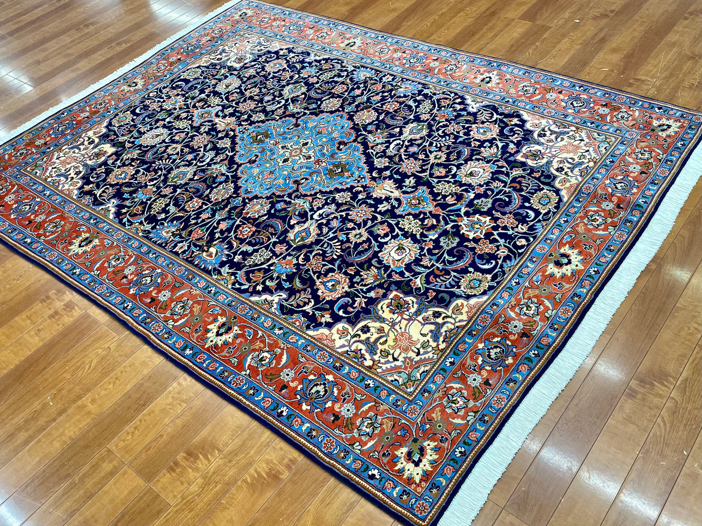 【オンライン限定】サルーク 272cm x 216cm NT6010