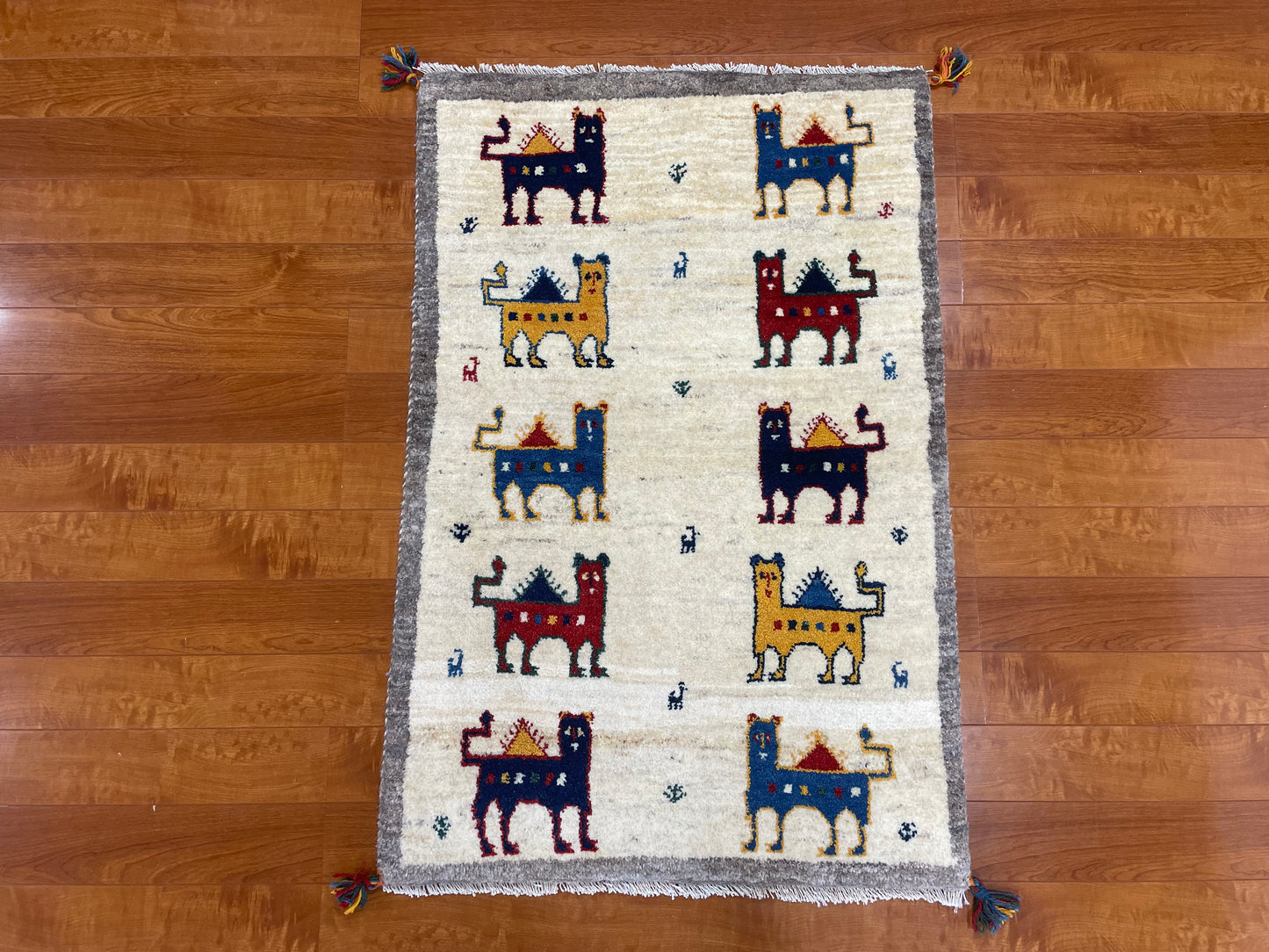 【オンライン限定】ギャッベ 122cm x 83cm RJ12624