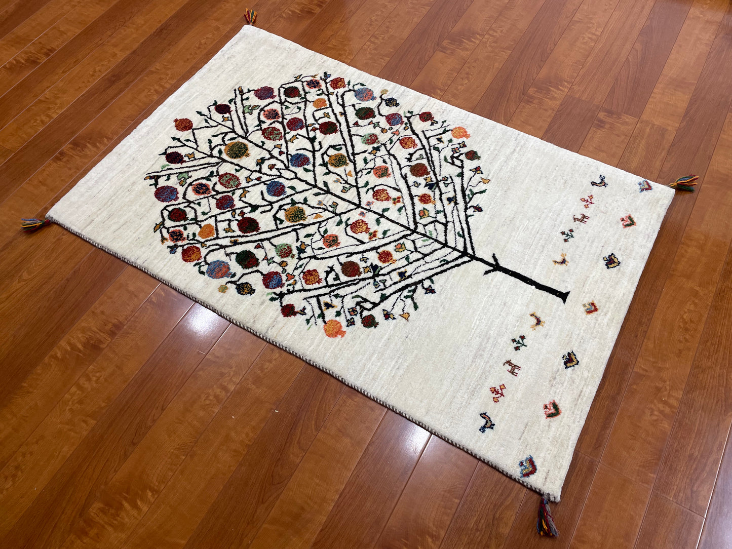 【オンライン限定】カシュクリギャッベ 132cm x 83cm RJ13312