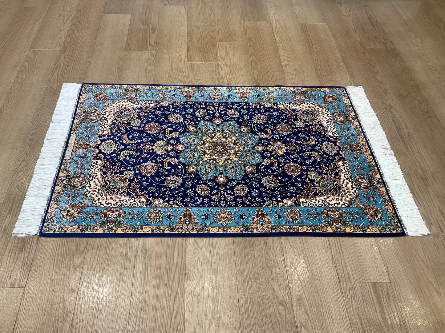 ペルシャンシルク 120cm x 80cm PS10457